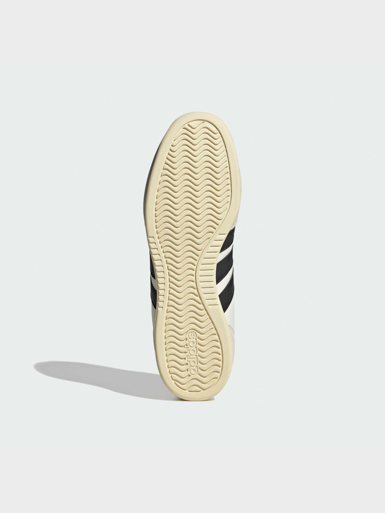 Кроссовки повседневные Adidas модель JR4618 Кроссовки повседневные Adidas модель JR4618 Фото