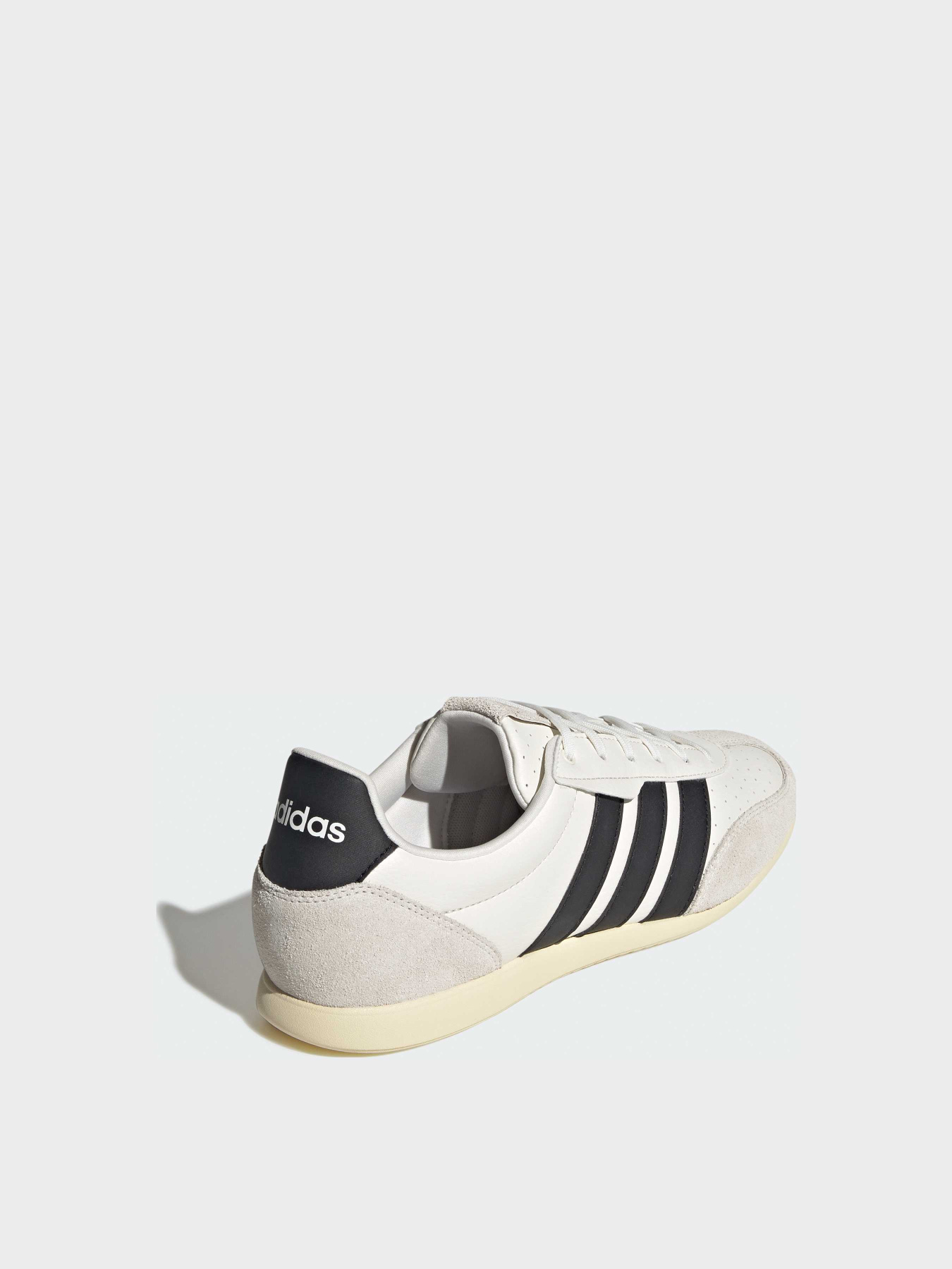 Кроссовки повседневные Adidas модель JR4618 Кроссовки повседневные Adidas модель JR4618 Фото