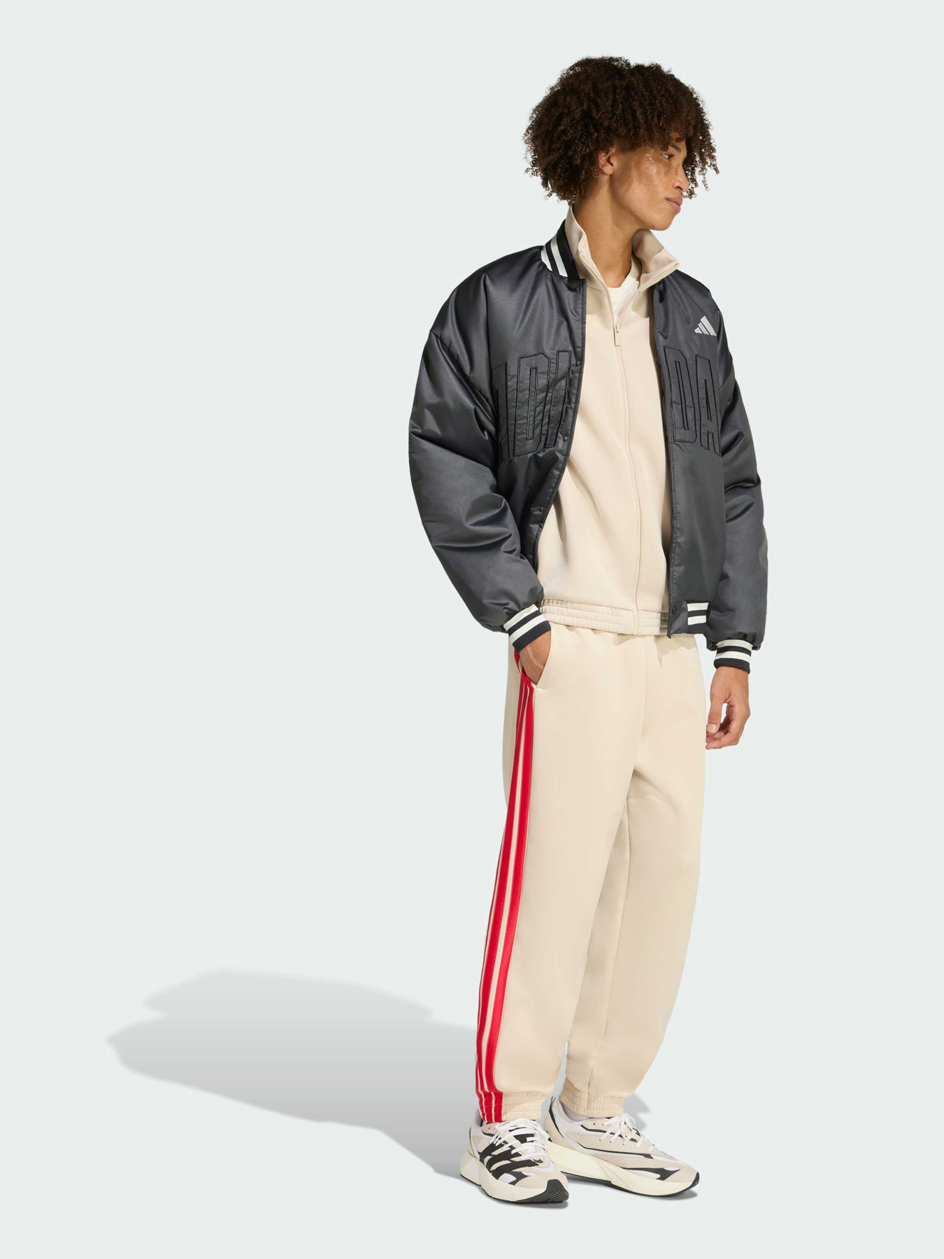 Джоггеры Adidas модель KC0418 Джоггеры Adidas модель KC0418 Фото