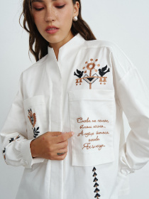Сорочка з вишивкою українських символів модель RM4292-11-25DB Фото
