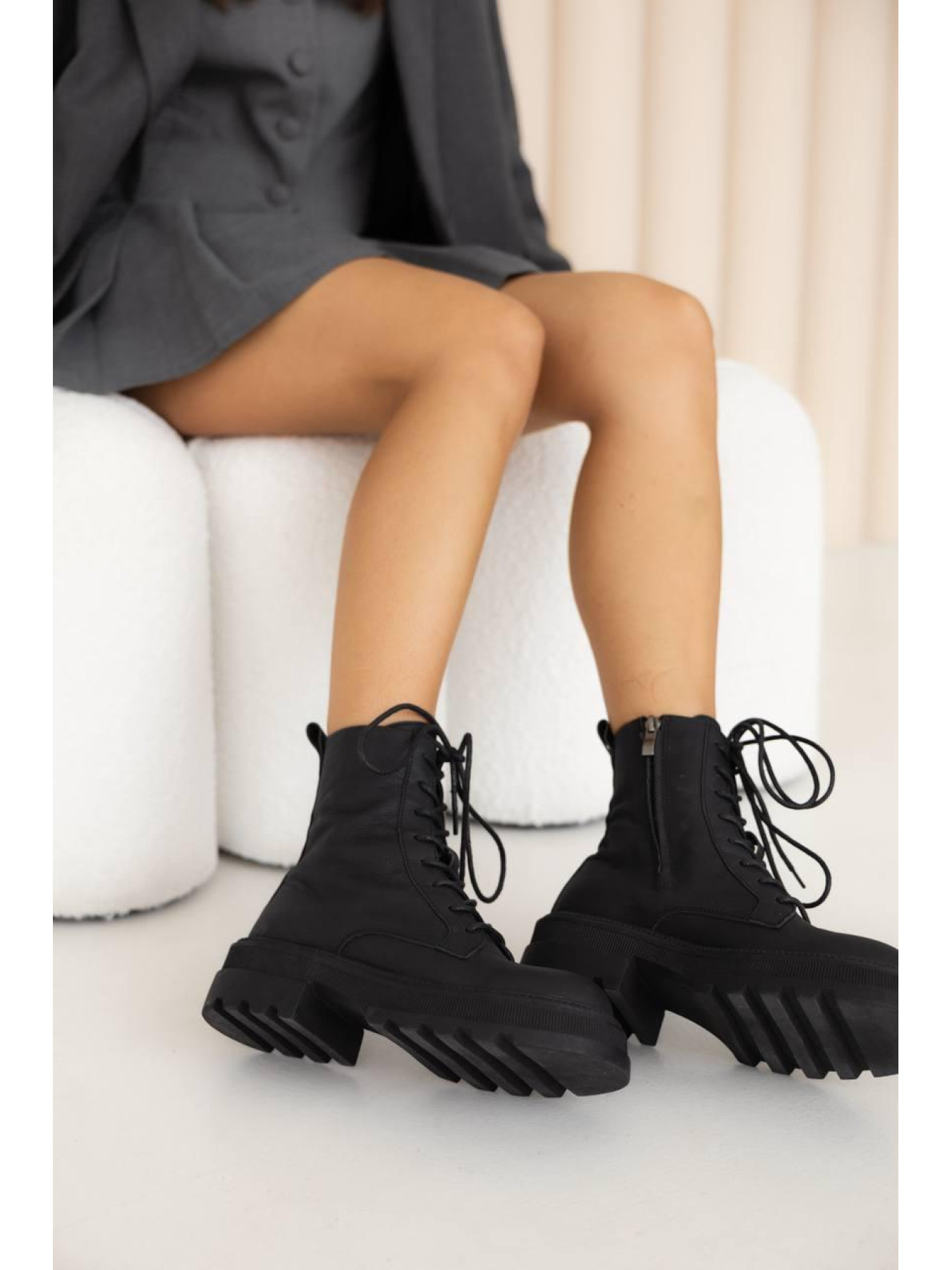 Матові шкіряні берці з хутром Чорні (518/богема) модель P_166322-S37_166322 Фото