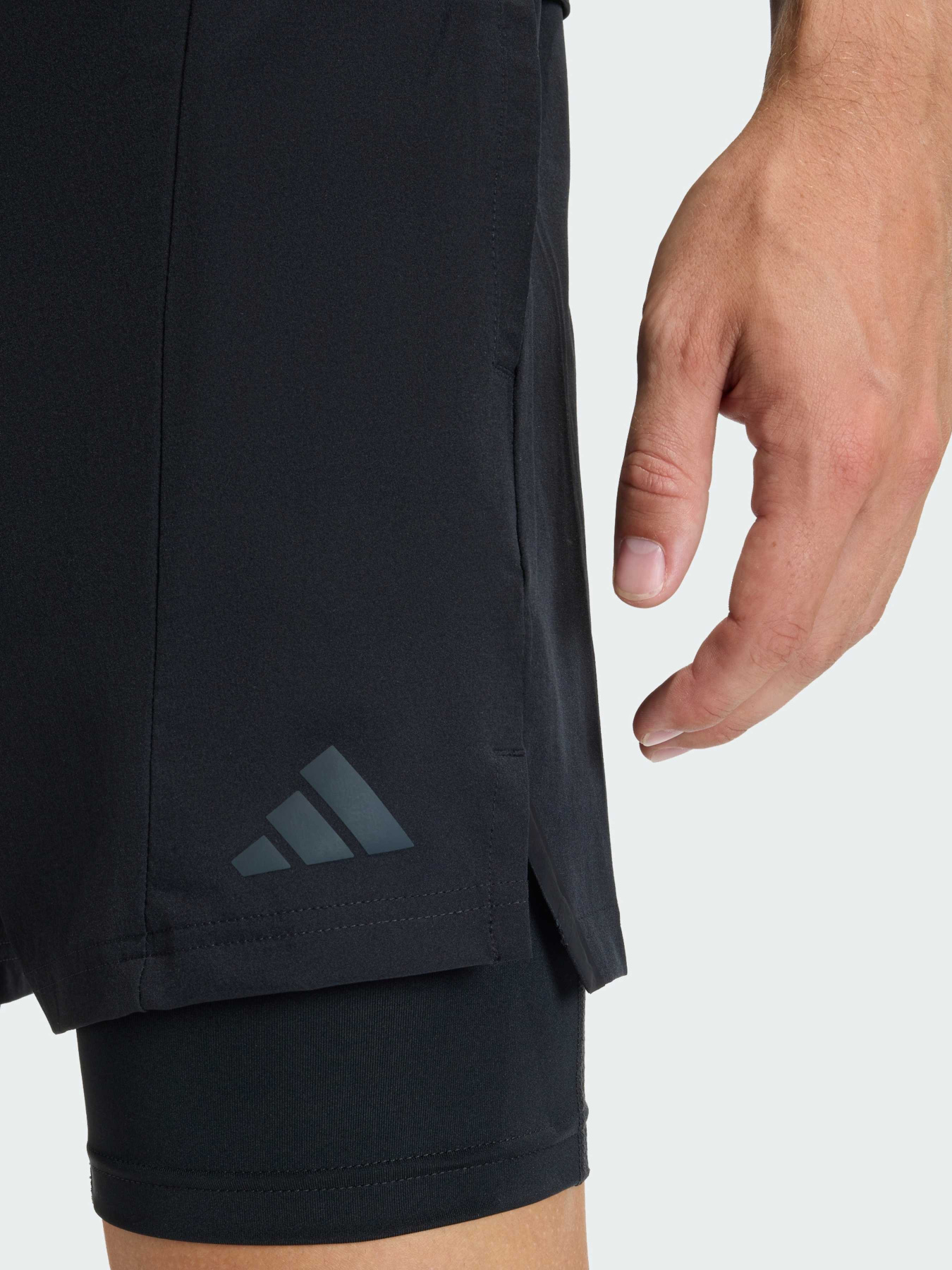 Спортивні шорти Adidas модель KF6431 Фото