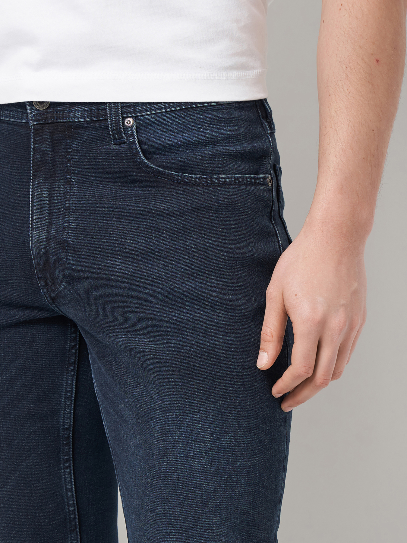 Прямые джинсы Mustang Jeans Washington Straight модель 1014704 Фото