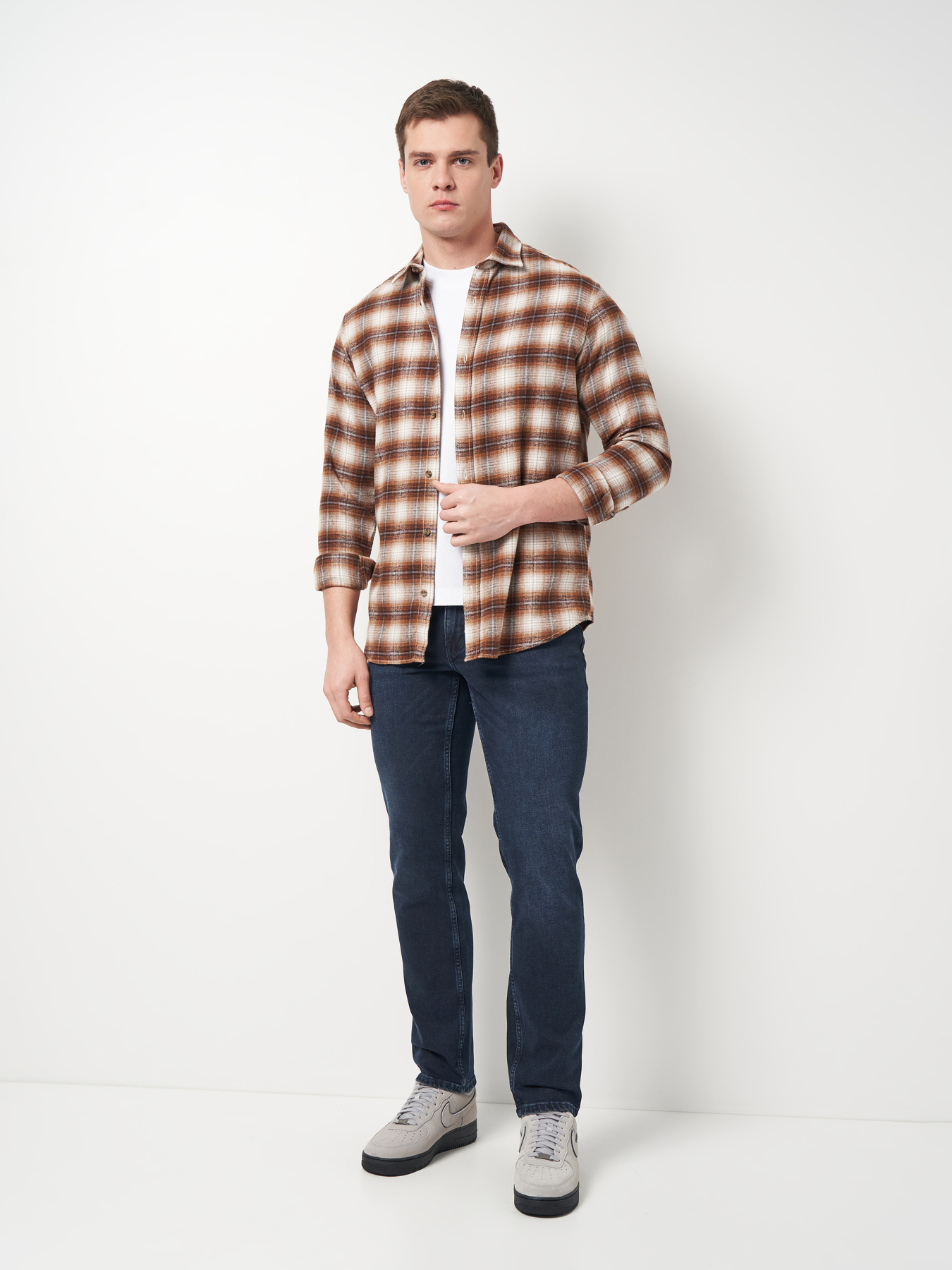 Прямые джинсы Mustang Jeans Washington Straight модель 1014704 Фото