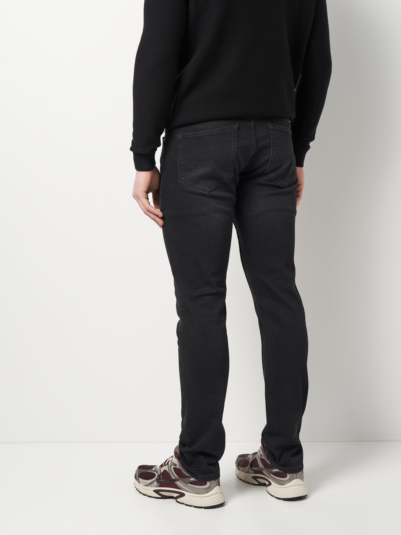 Завужені джинси Mustang Jeans Oregon Slim модель 1015866 Фото