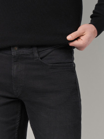 Завужені джинси Mustang Jeans Oregon Slim модель 1015866 Завужені джинси Mustang Jeans Oregon Slim модель 1015866 Фото