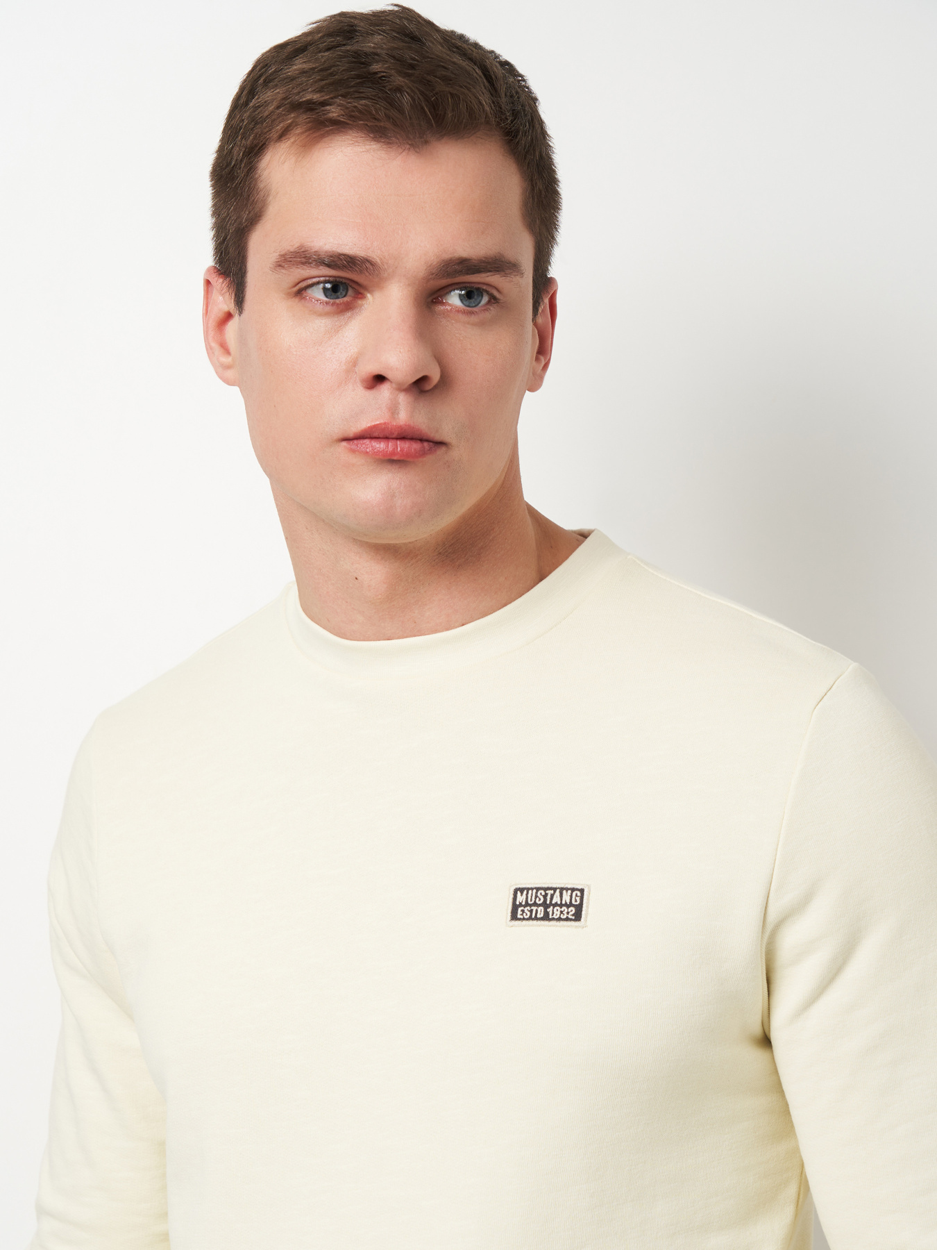 Світшот Mustang Jeans Ben Crewneck модель 1014511 Фото