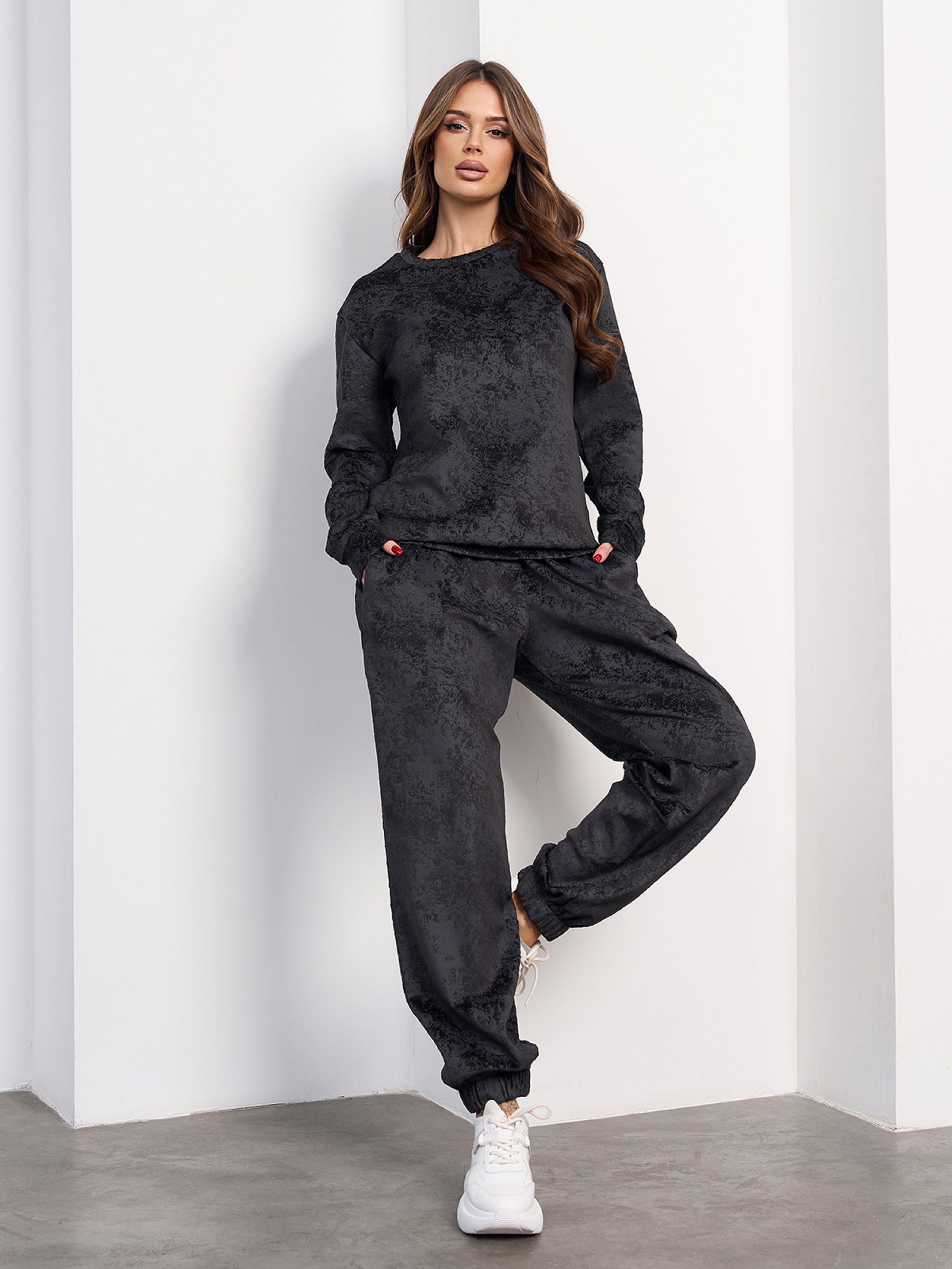Велюровий Жіночий Спортивний костюм ISSA Plus  (15481_black) колір чорний