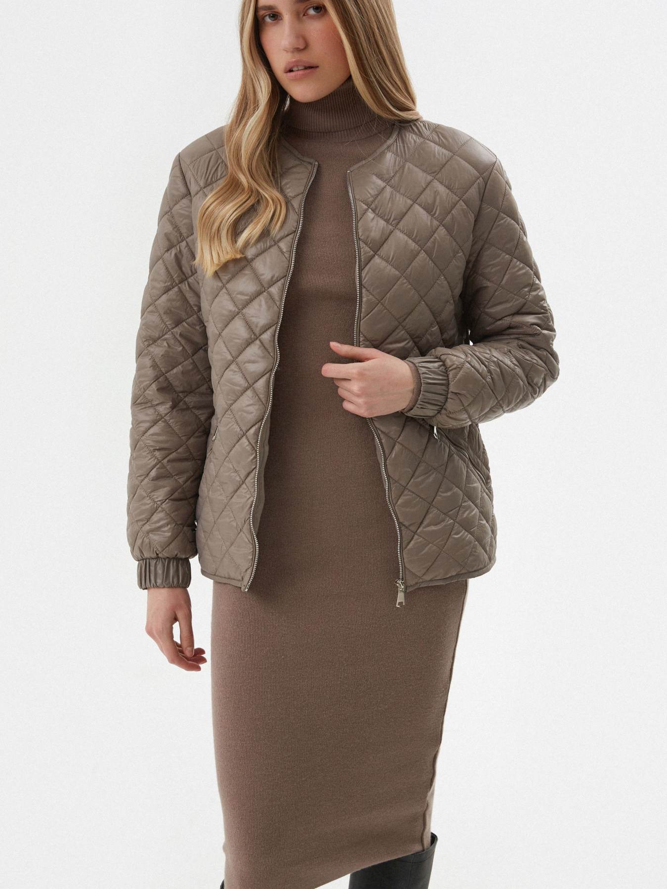 Куртки и дубленки Estro модель 24-658-2808 Фото