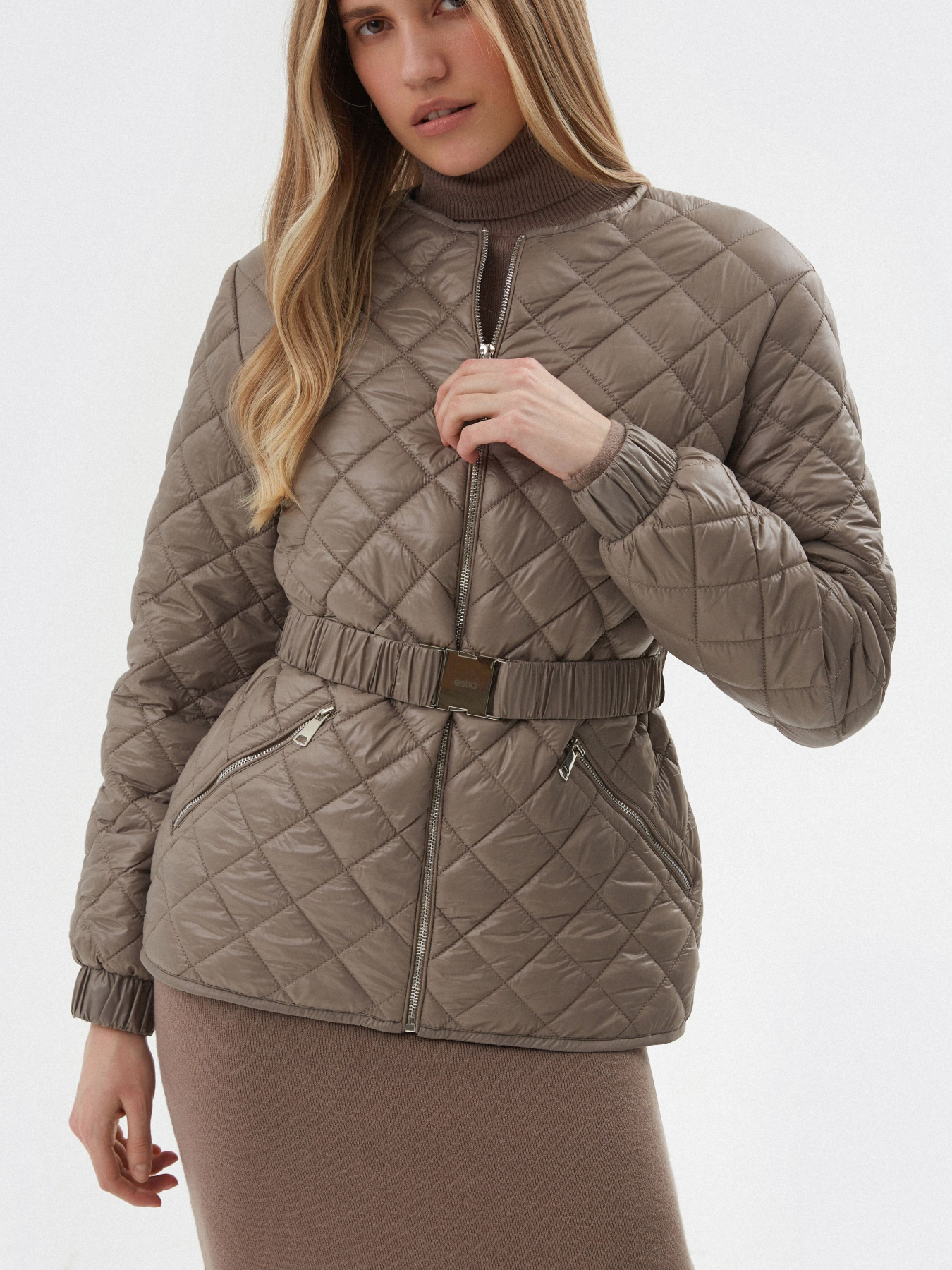 Куртки и дубленки Estro модель 24-658-2808 Фото