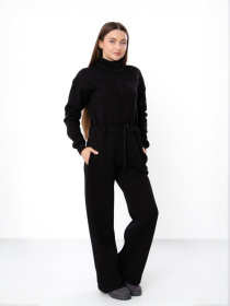 Теплий комбінезон для жінок на блискавці з коміром-стійкою та шнурком на талії, Чорний Носи Своє (8443-025) модель 8443-025-chornij Теплий комбінезон для жінок на блискавці з коміром-стійкою та шнурком на талії, Чорний Носи Своє (8443-025) модель 8443-025-chornij Фото