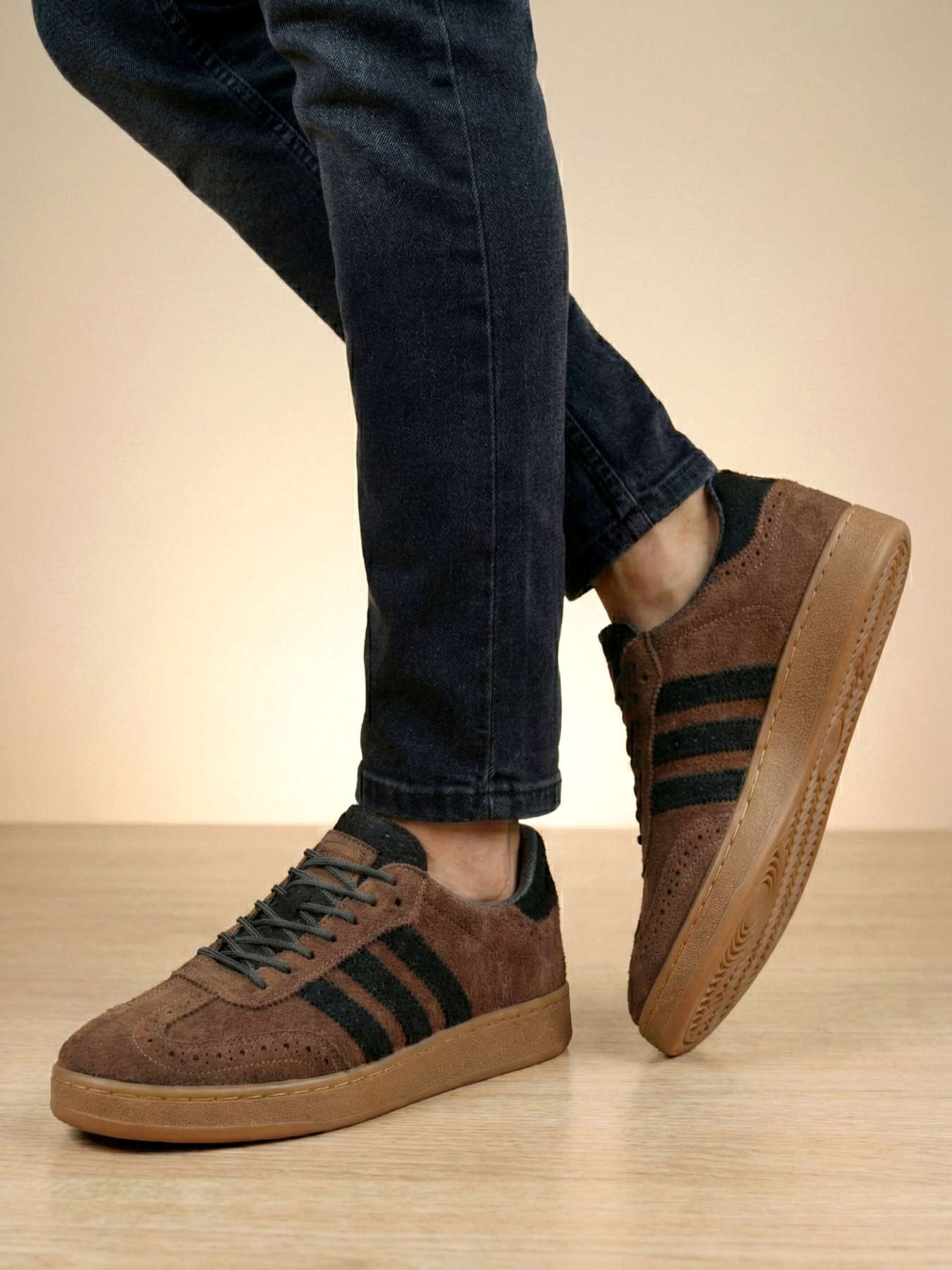 Коричневі чоловічі замшеві кеди модель PULSE_COFFEE Фото