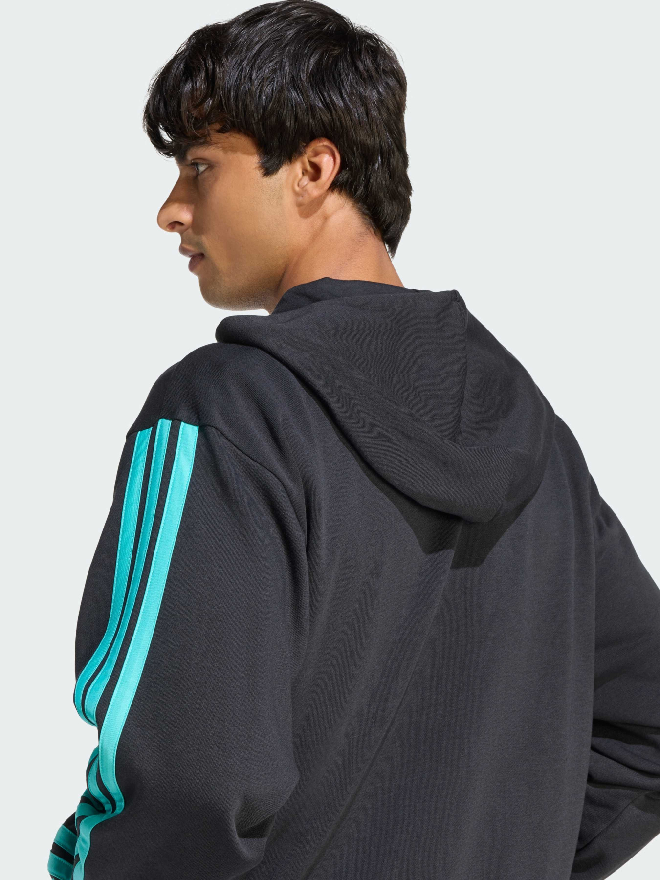 Толстовка MERCEDES - AMG PETRONAS FORMULA 1 TEAM DNA FULL ZIP модель KE5910 Толстовка MERCEDES - AMG PETRONAS FORMULA 1 TEAM DNA FULL ZIP модель KE5910 Фото