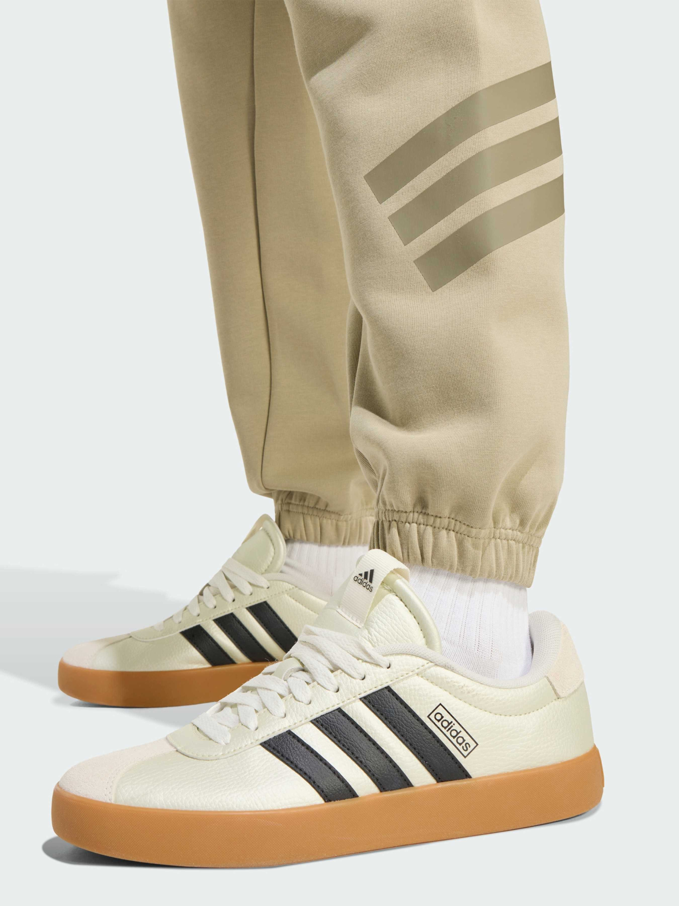 Джоггеры Adidas 3 Stripes модель KD7681 Фото