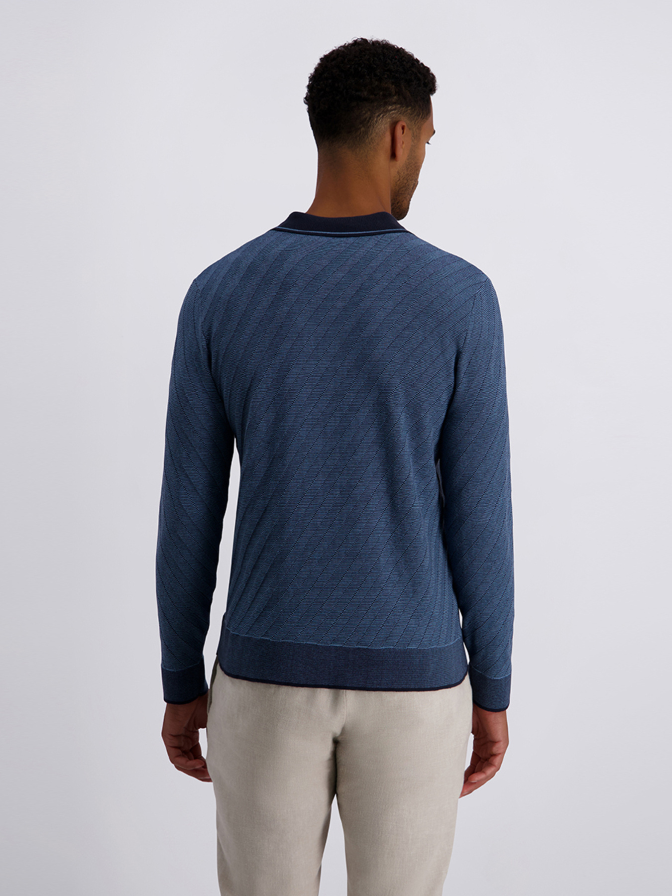 Чоловіче синє комбіноване поло на довгий рукав з візерунком модель C5 51854.5142.6236 Фото