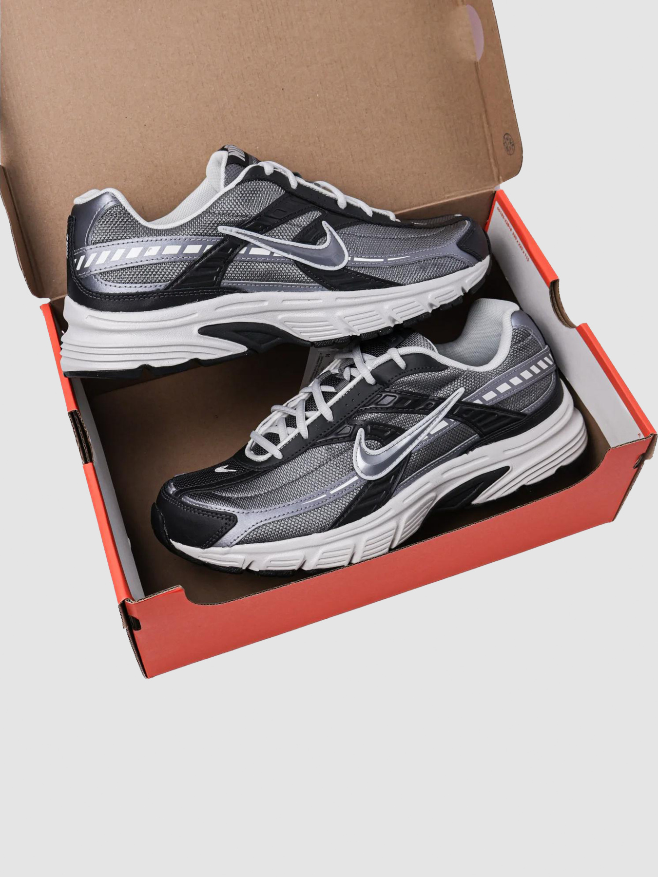 Кроссовки мужские Nike Initiator (IB3083-001) модель IB3083-001 Фото