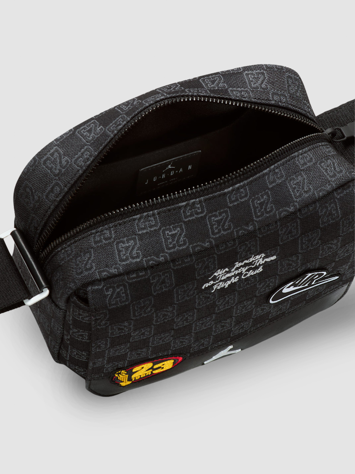 Сумка через плечj Jordan Monogram Messenger Bag (3.6L) (MA9156-023) модель MA9156-023 Фото