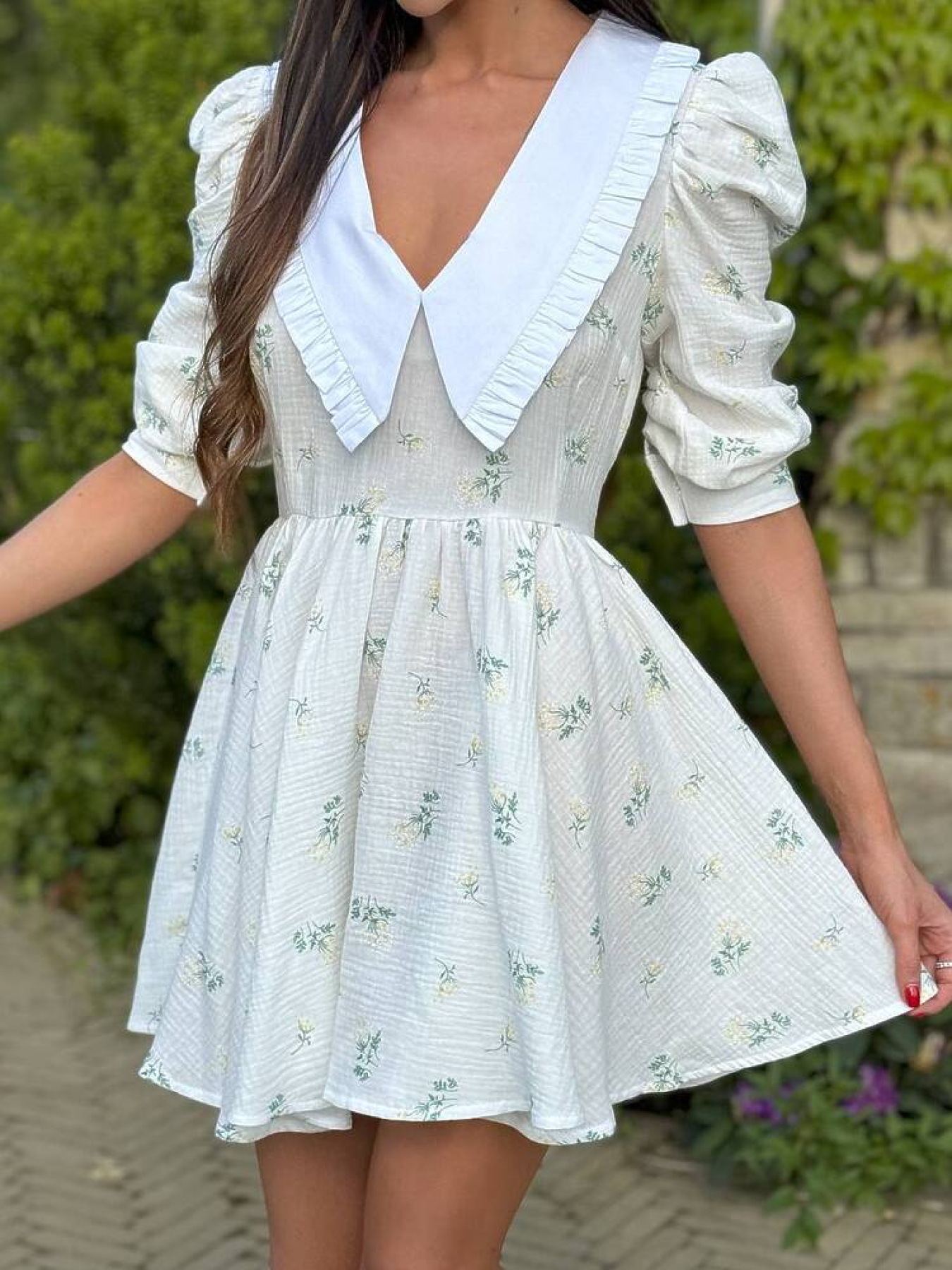 Жіноча літня сукня Скарлет в квіти зі знімним коміром, Білий Milirud (mil556) модель mil556-blij Фото