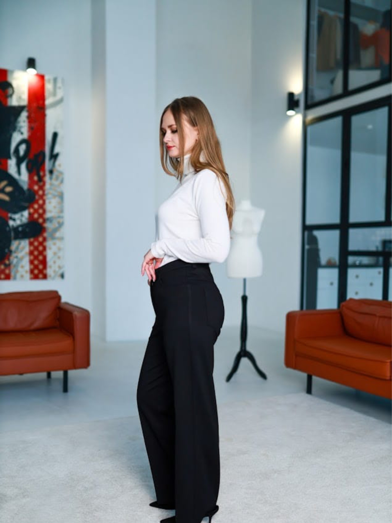 Жіночі теплі брюки прямі від стегна, Чорний LadyLike (ll236860090) модель ll236860090-chornij Фото