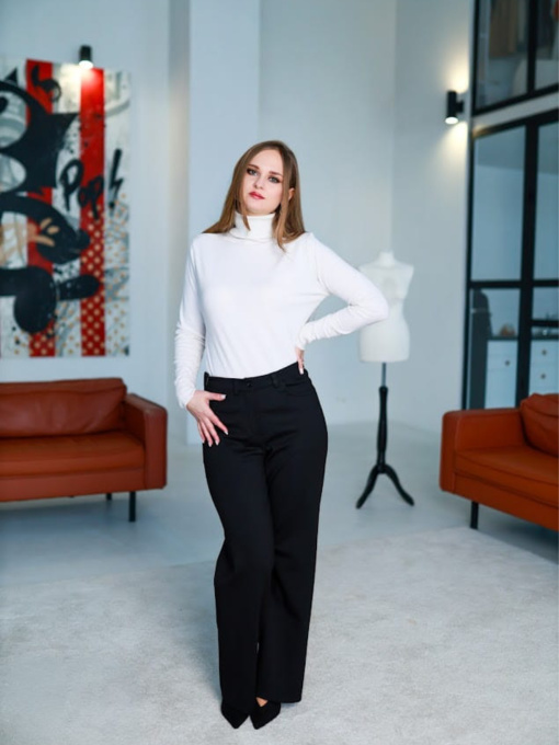 Жіночі теплі брюки прямі від стегна, Чорний LadyLike (ll236860090) модель ll236860090-chornij Фото