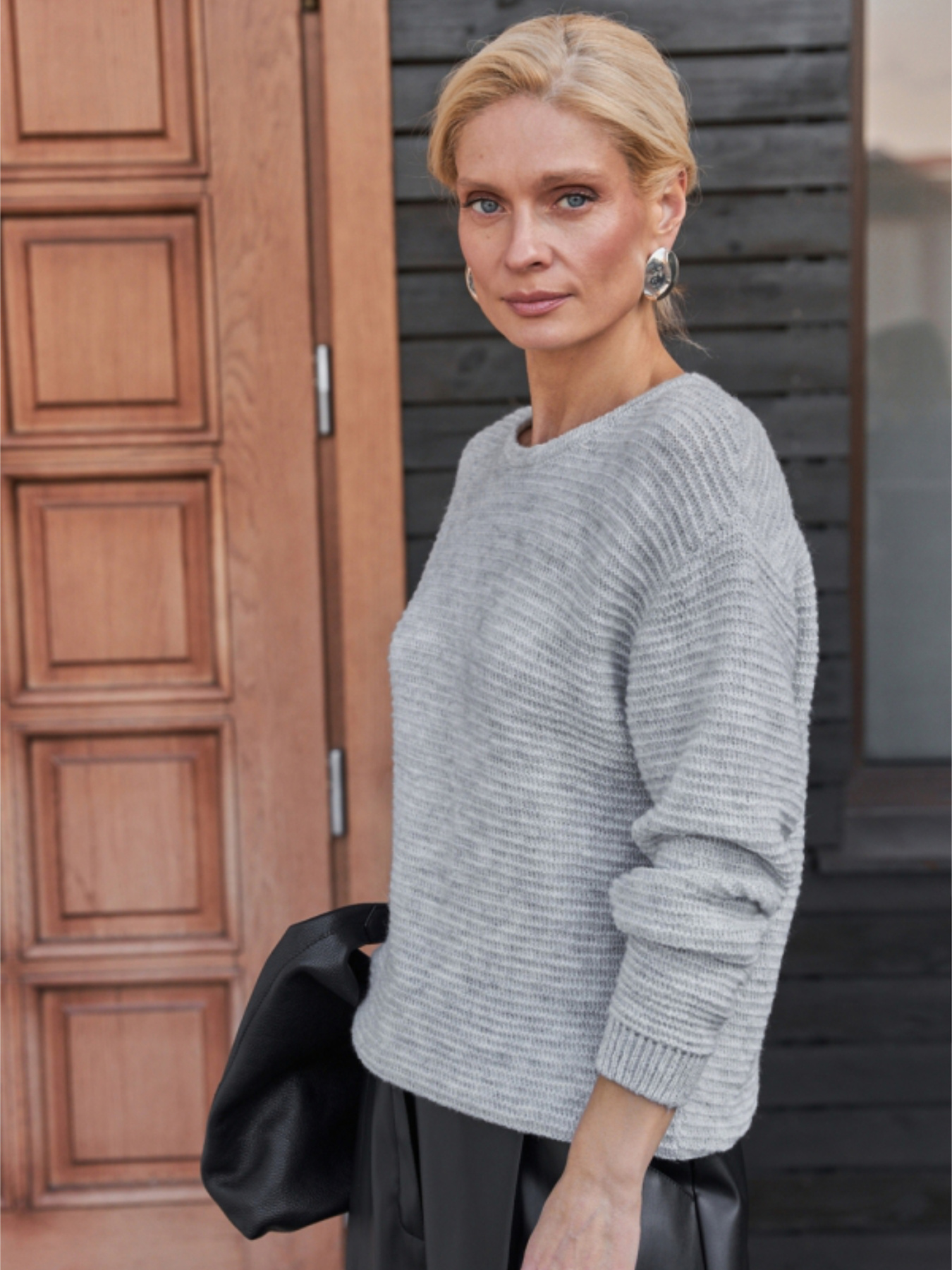 Жіночий напівпрозорий теплий джемпер із вовни, Світло-сірий​ TrikoBakh (2910) модель 2910-svtlo-srij Фото