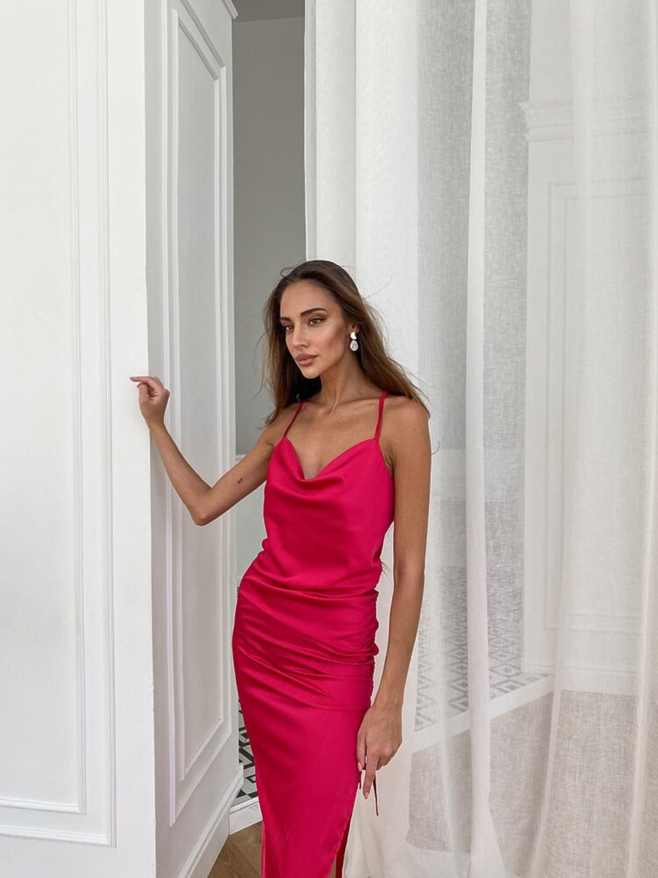 Жіноча шовкова сукня PARADISE на бретелях, Малиновий Milirud (mil456) модель mil456-malinovij Фото