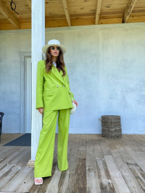 Жіночий класичний костюм AMOUR (піджак + брюки), Салатовий Milirud (mil444) модель mil444-lajm Фото