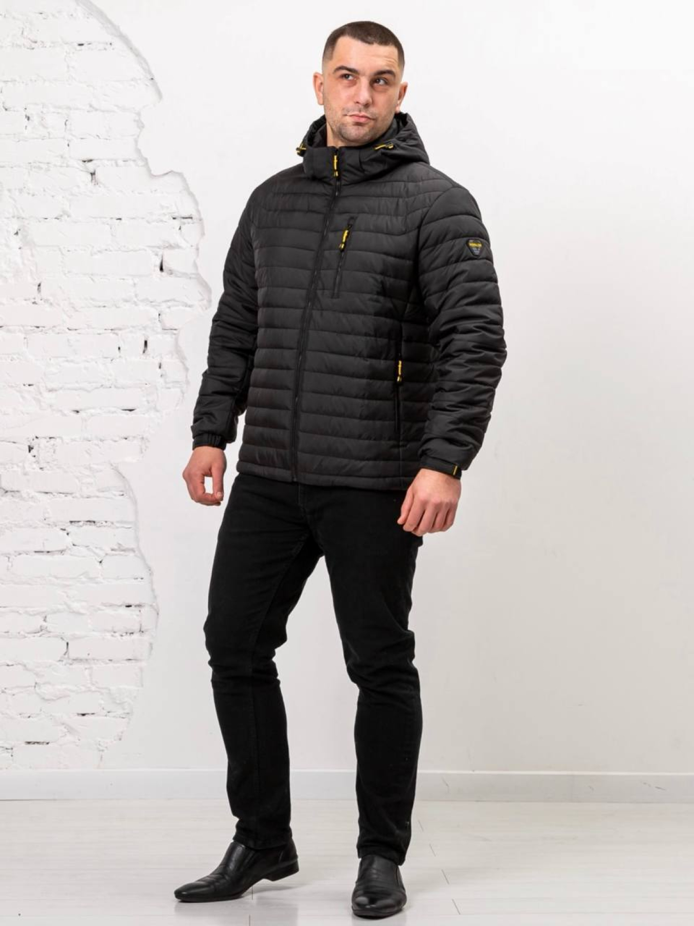 Чоловіча демісезонна куртка модель 908-VLN-BLCK Фото