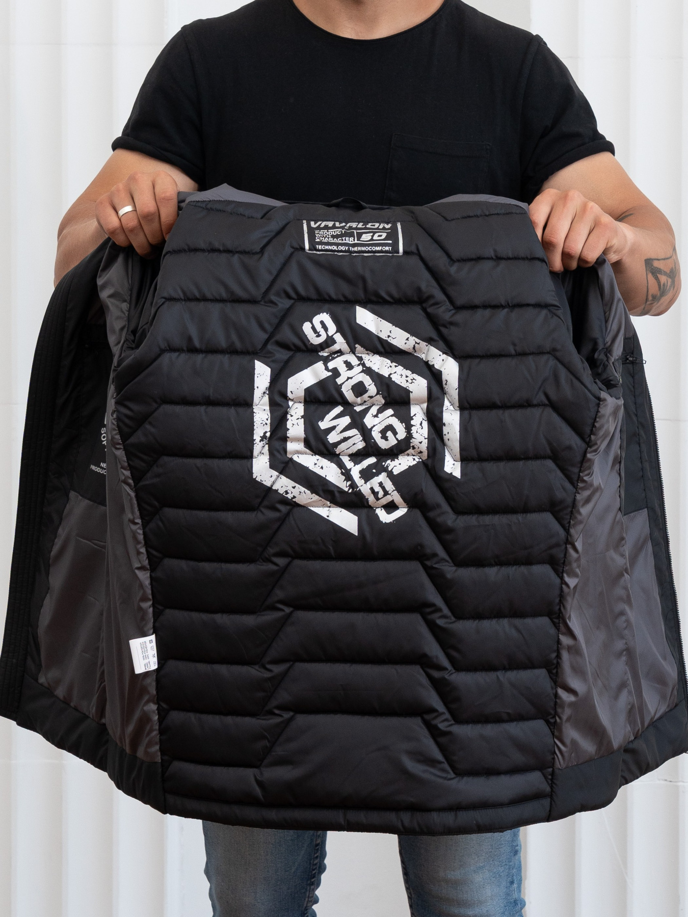 Чоловіча демісезонна куртка великого розміру модель 46-VLN-BLC Фото