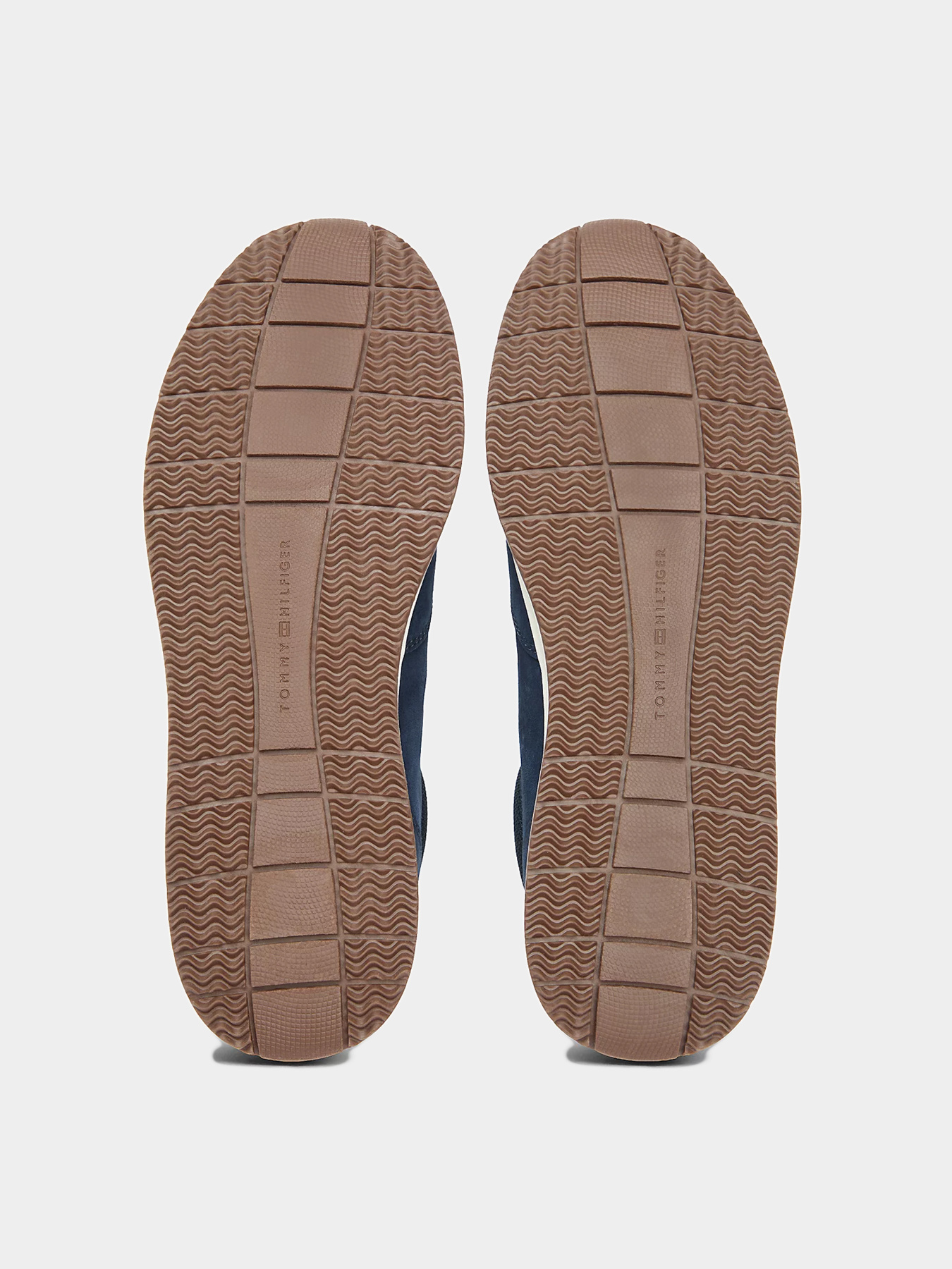 Кроссовки Tommy Hilfiger модель FM0FM05724-DW5 Кроссовки Tommy Hilfiger модель FM0FM05724-DW5 Фото