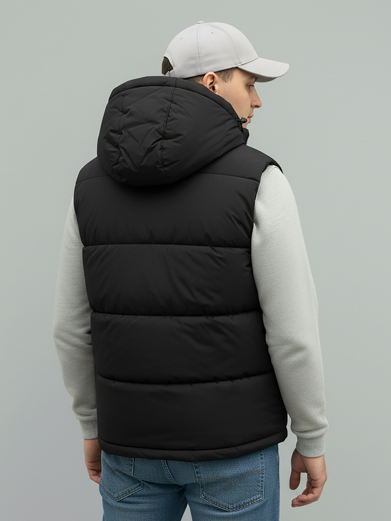 Жилетка черного цвета с капюшоном SB-25280-r-west-black модель SB-25280-r-west-black Фото