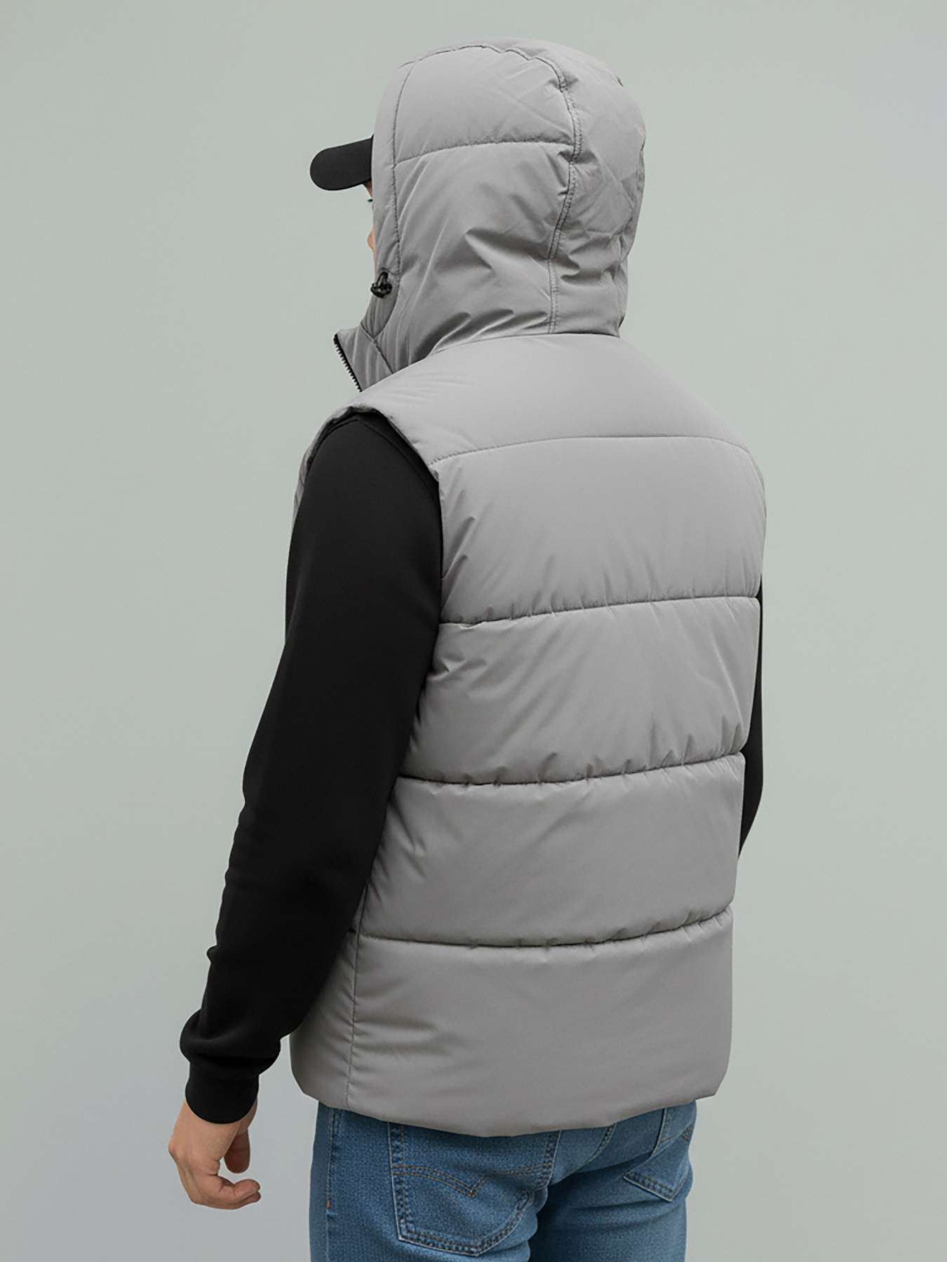 Жилетка светло-серого цвета с капюшоном SB-25280-r-west-light-grey модель SB-25280-r-west-light-grey Фото