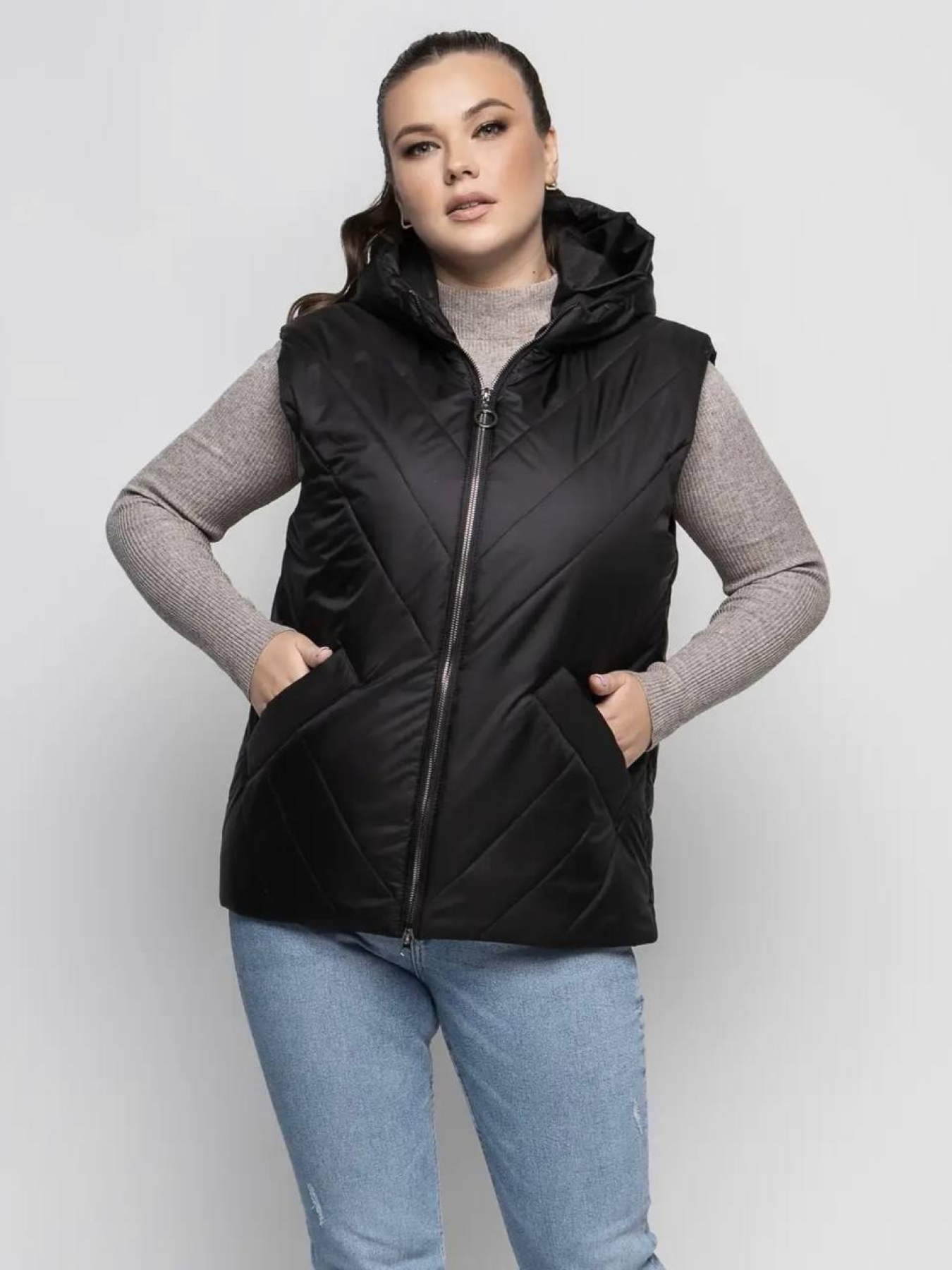 Утепленный жилет UVENTUM модель LR-6-BLCK Фото