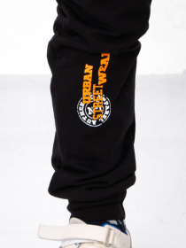 Утеплений костюм для хлопчика Street Style світшот з принтом та штани, Оливковий Носи Своє (6063-023-33-4) модель 6063-023-33-4-temno-fstashkovij-street-style Утеплений костюм для хлопчика Street Style світшот з принтом та штани, Оливковий Носи Своє (6063-023-33-4) модель 6063-023-33-4-temno-fstashkovij-street-style Фото