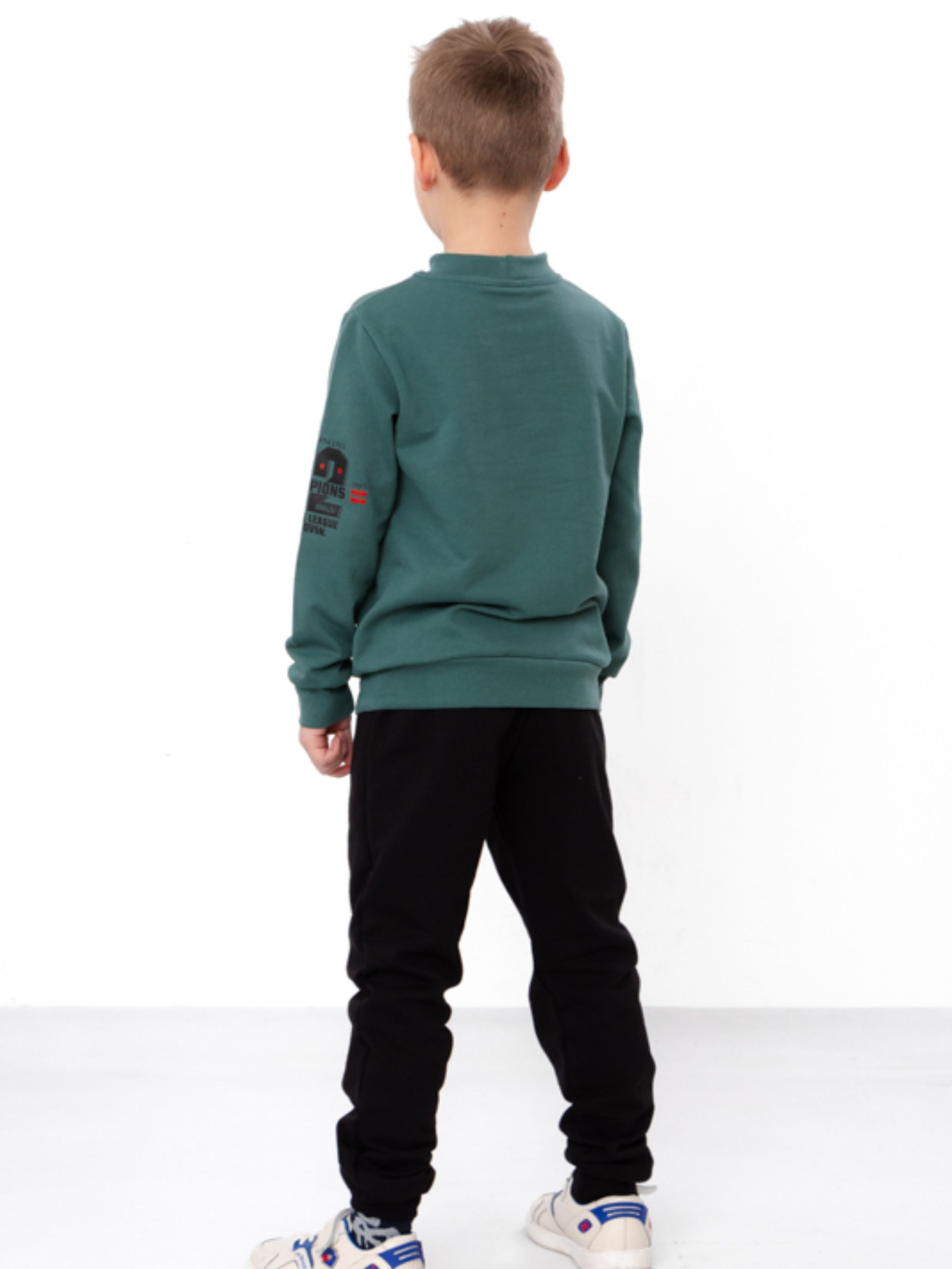 Утеплений костюм для хлопчика світшот з принтом та штани на манжетах, Зелений Носи Своє (6063-023-33-2) модель 6063-023-33-2-hvojnij-72 Фото