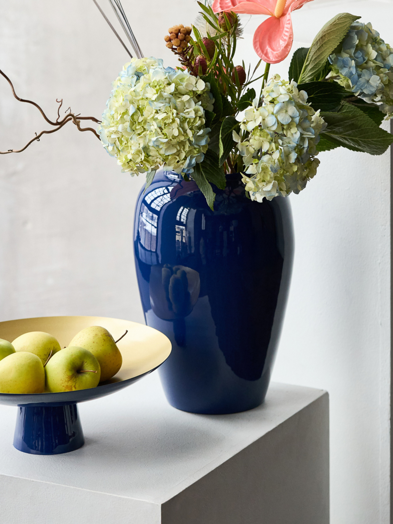 Ваза "Элизиум" железная синяя с золотистым модель VB-04 DEEP BLUE/GOLD Фото