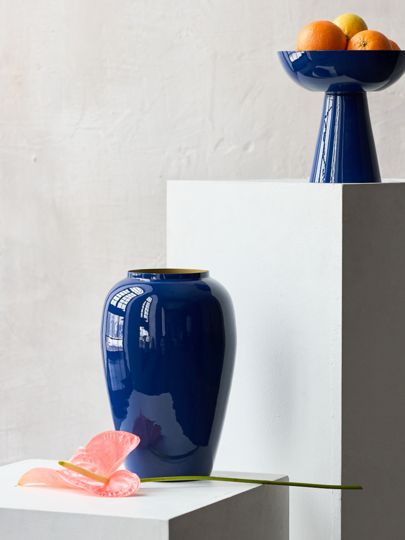 Ваза "Елізіум" залізна синя з золотистим MBM HOME модель VB-04 DEEP BLUE/GOLD Фото