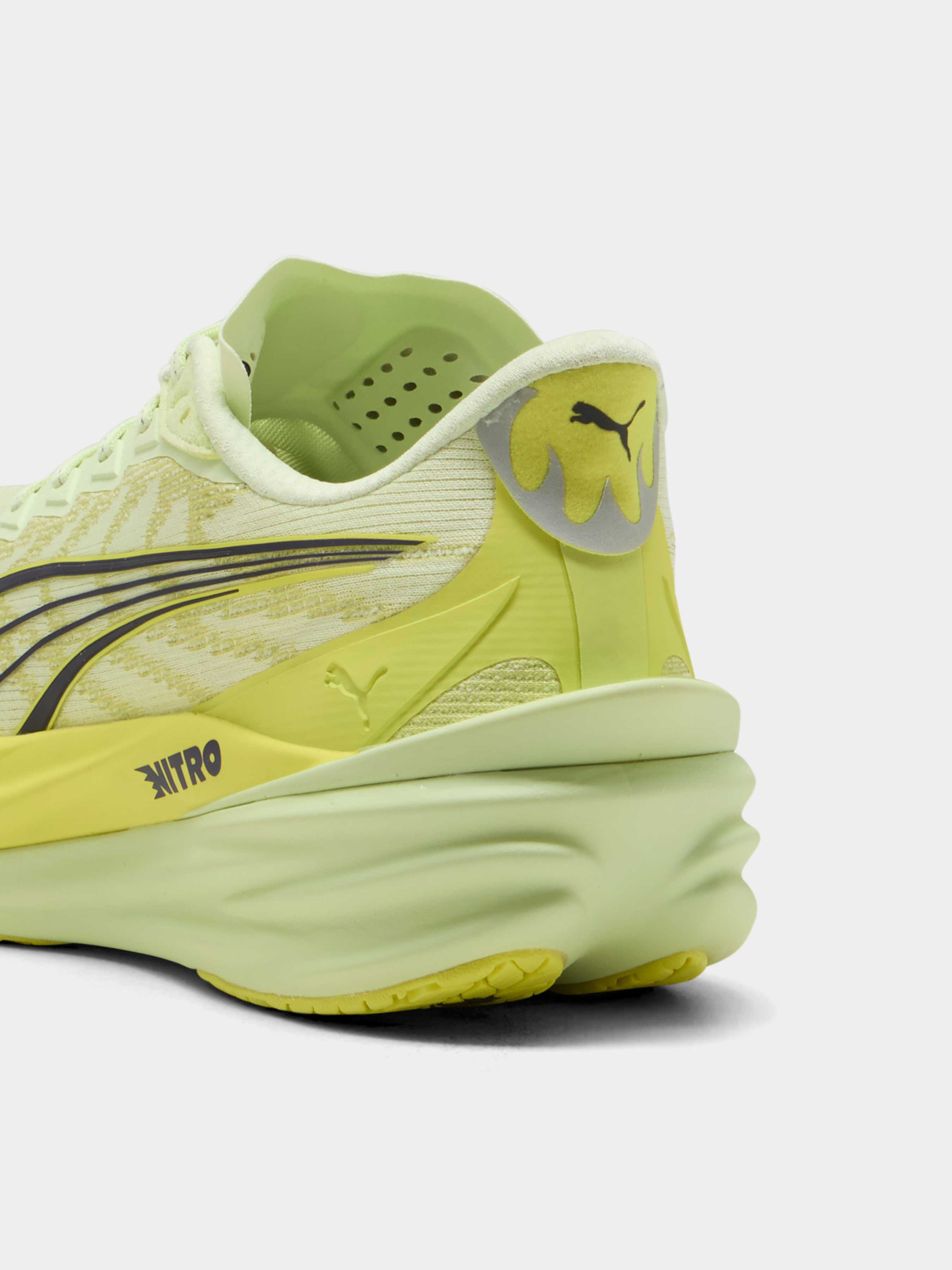 Кросівки для бігу PUMA Deviate Nitro 4 модель 312123 Фото