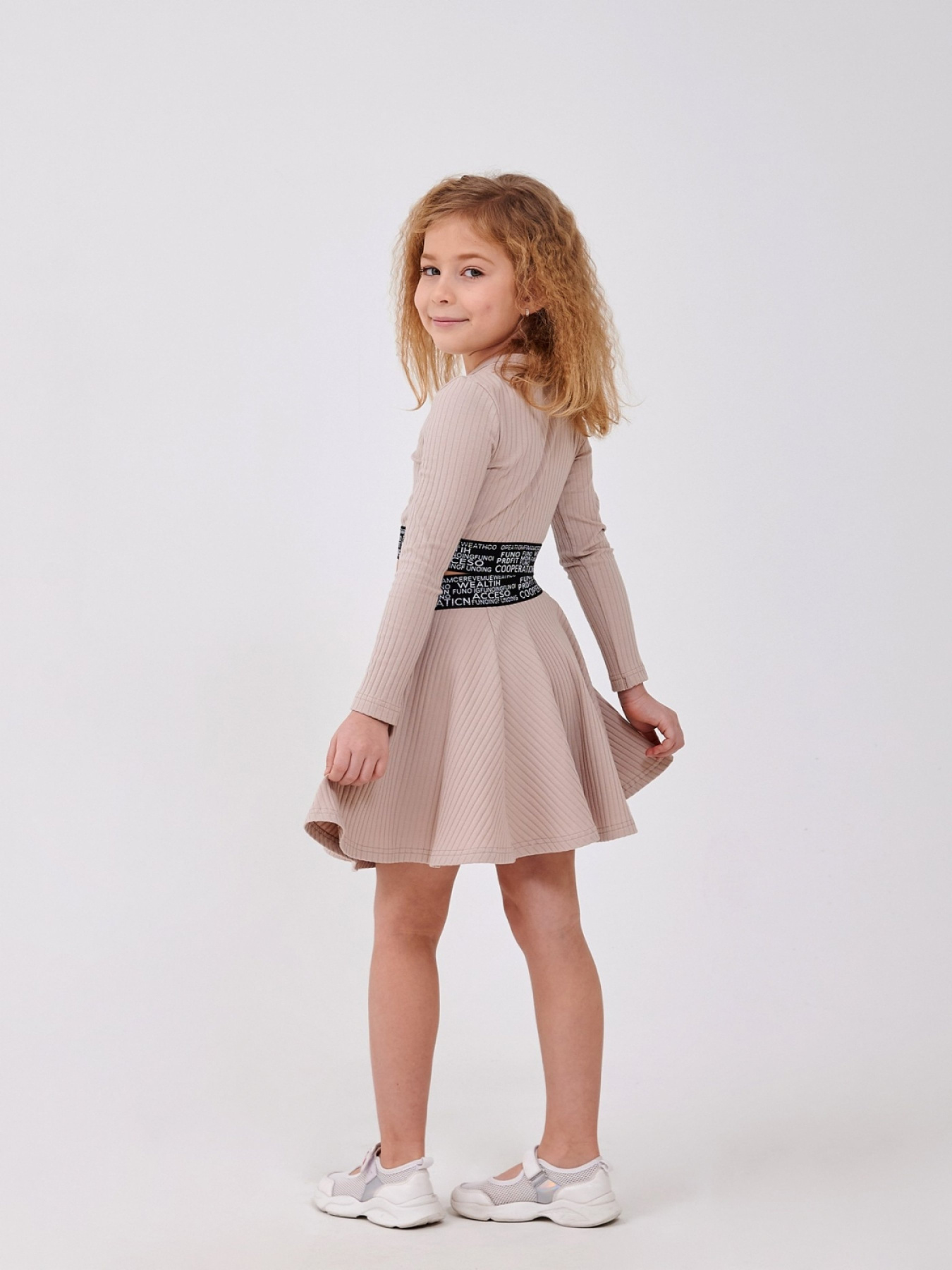 Комплект (топ довгий рукав+спідниця) SMIL Бежевий модель smil_113319-1-bezevyj Фото