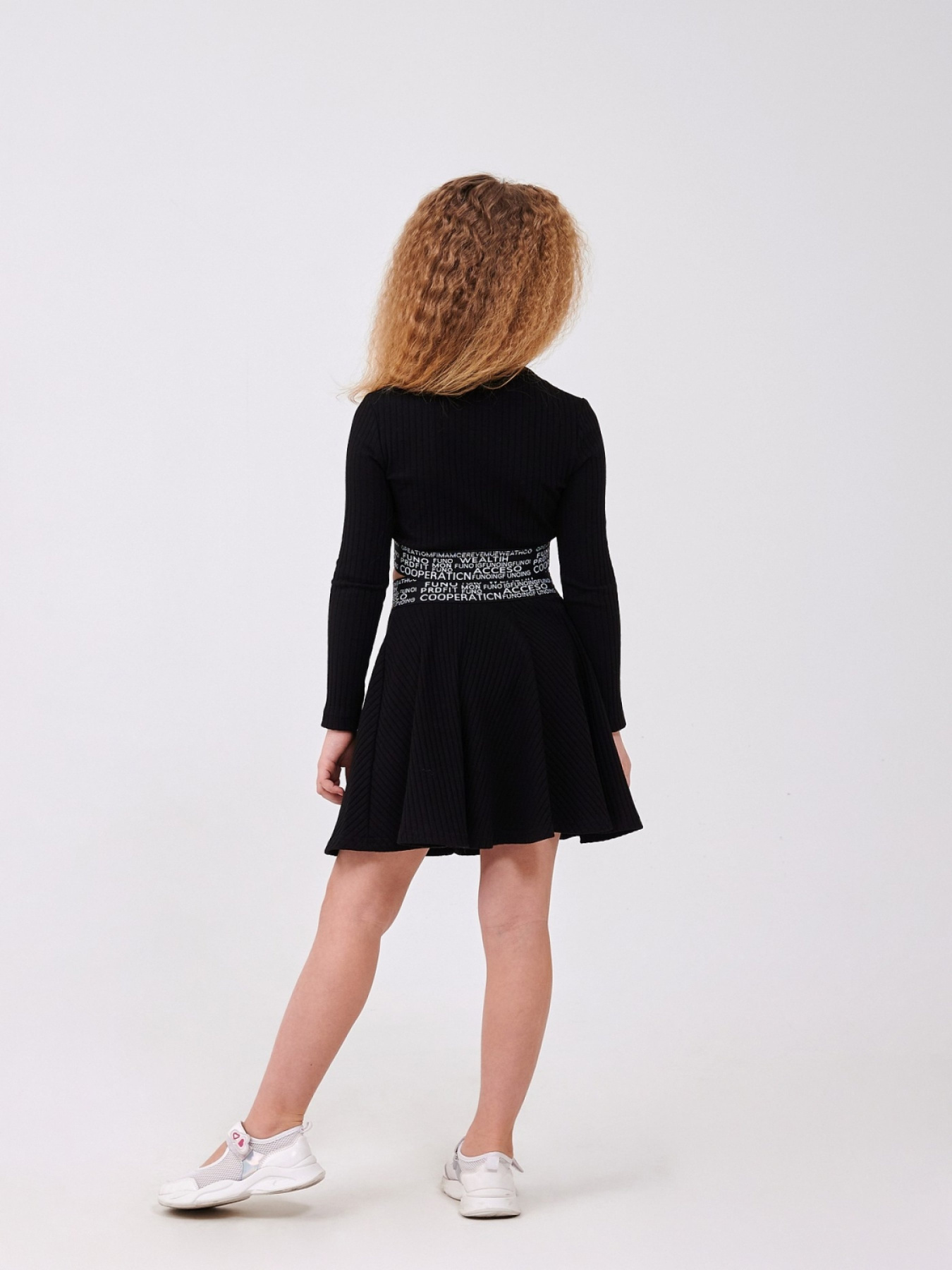 Комплект (топ довгий рукав+спідниця) SMIL Чорний модель smil_113319-1-cernyj Фото