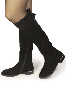 Женские зимние замшевые ботфорты в универсальном чёрном цвете. модель H530BM-L771M-A189 Женские зимние замшевые ботфорты в универсальном чёрном цвете. модель H530BM-L771M-A189 Фото