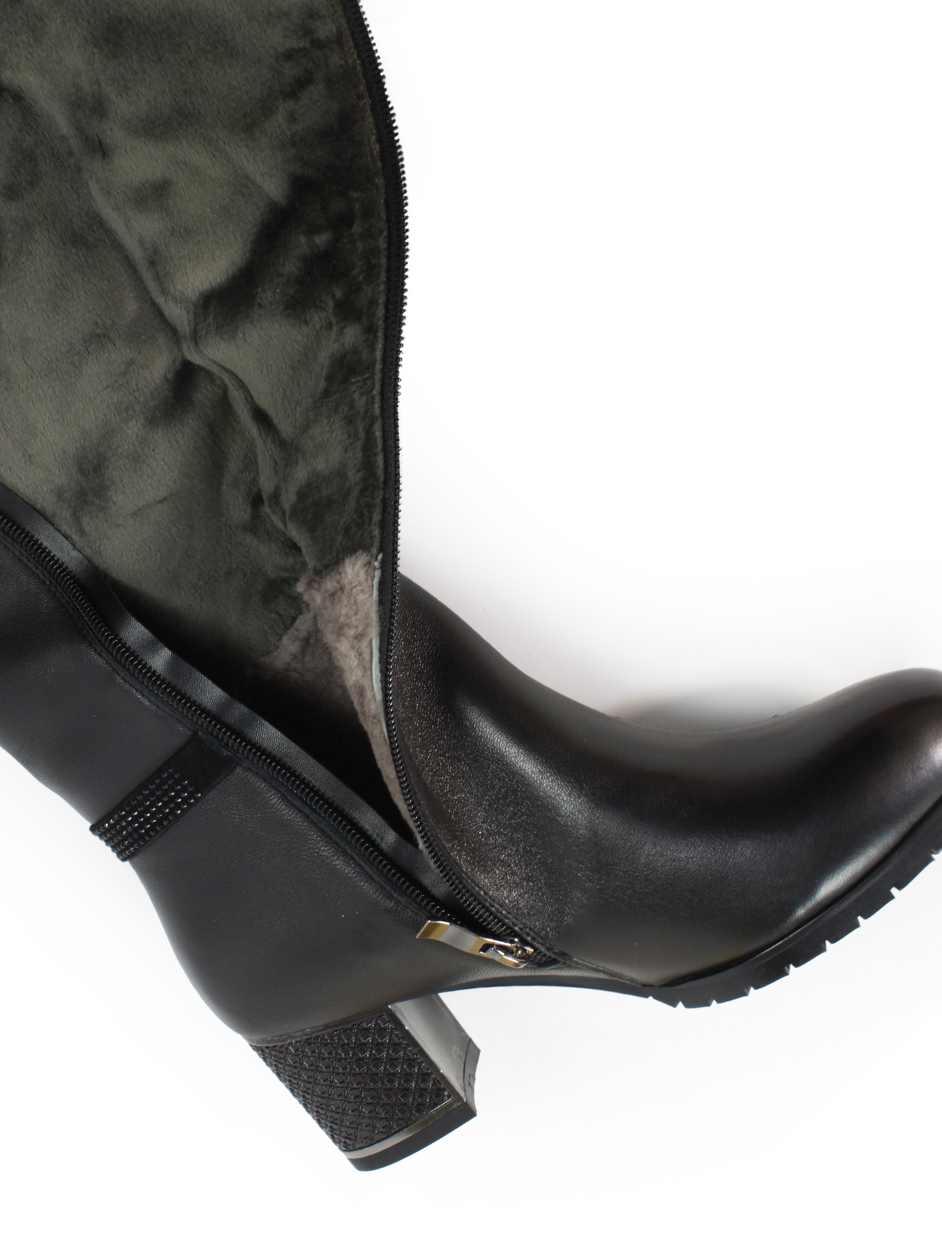 Жіночі елегантні зимові шкіряні чоботи з широкою халявою модель L4M14-G589-30-12-26 Фото