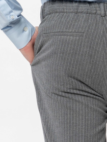 Чоловічі штани M01.07.12.531 Arber сірі в смужку трикотажні модель M01.07.12.531 Чоловічі штани M01.07.12.531 Arber сірі в смужку трикотажні модель M01.07.12.531 Фото