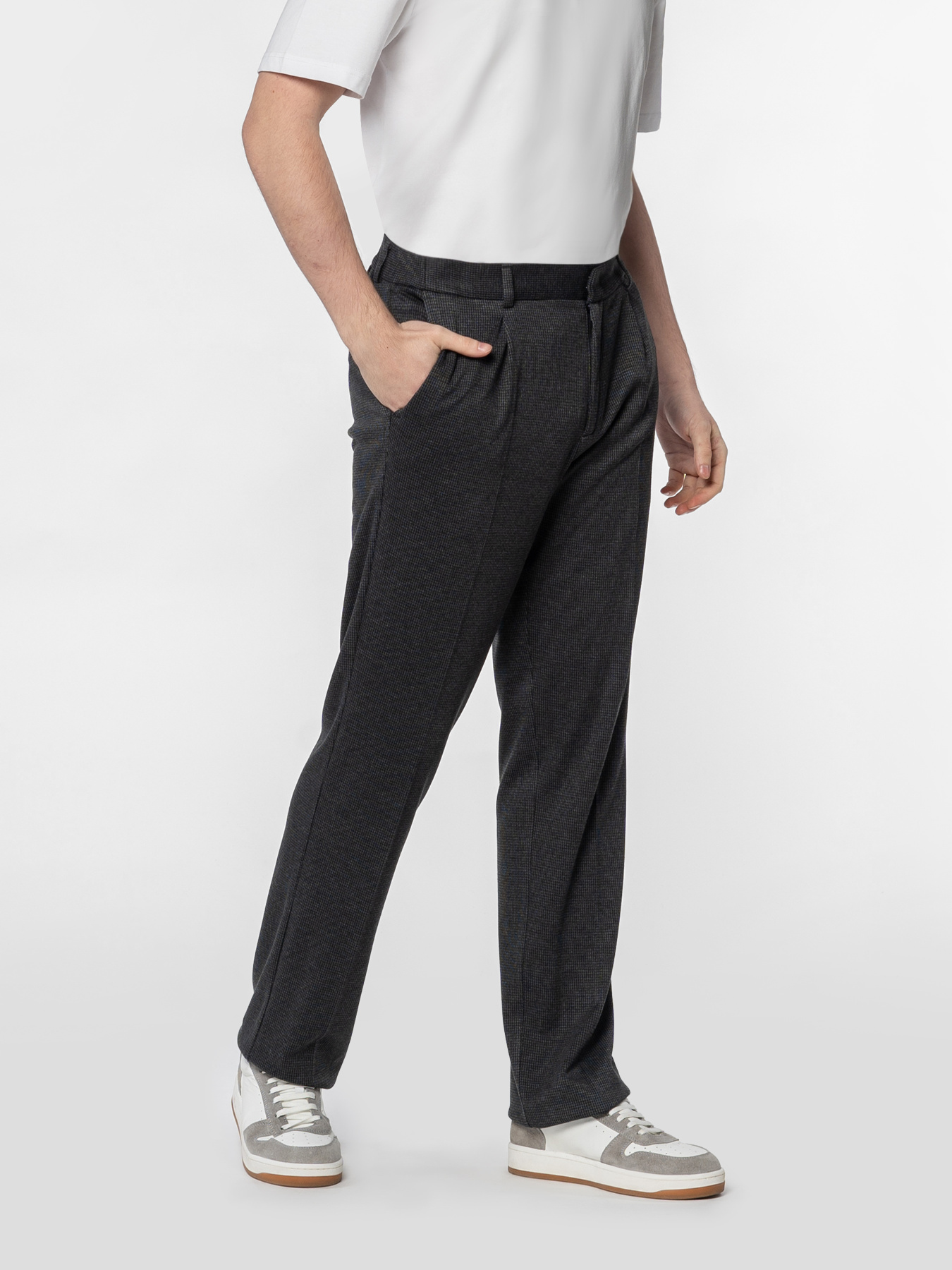 Чоловічі штани M01.08.14.531 Arber темно-сірі трикотажні модель M01.08.14.531 Фото