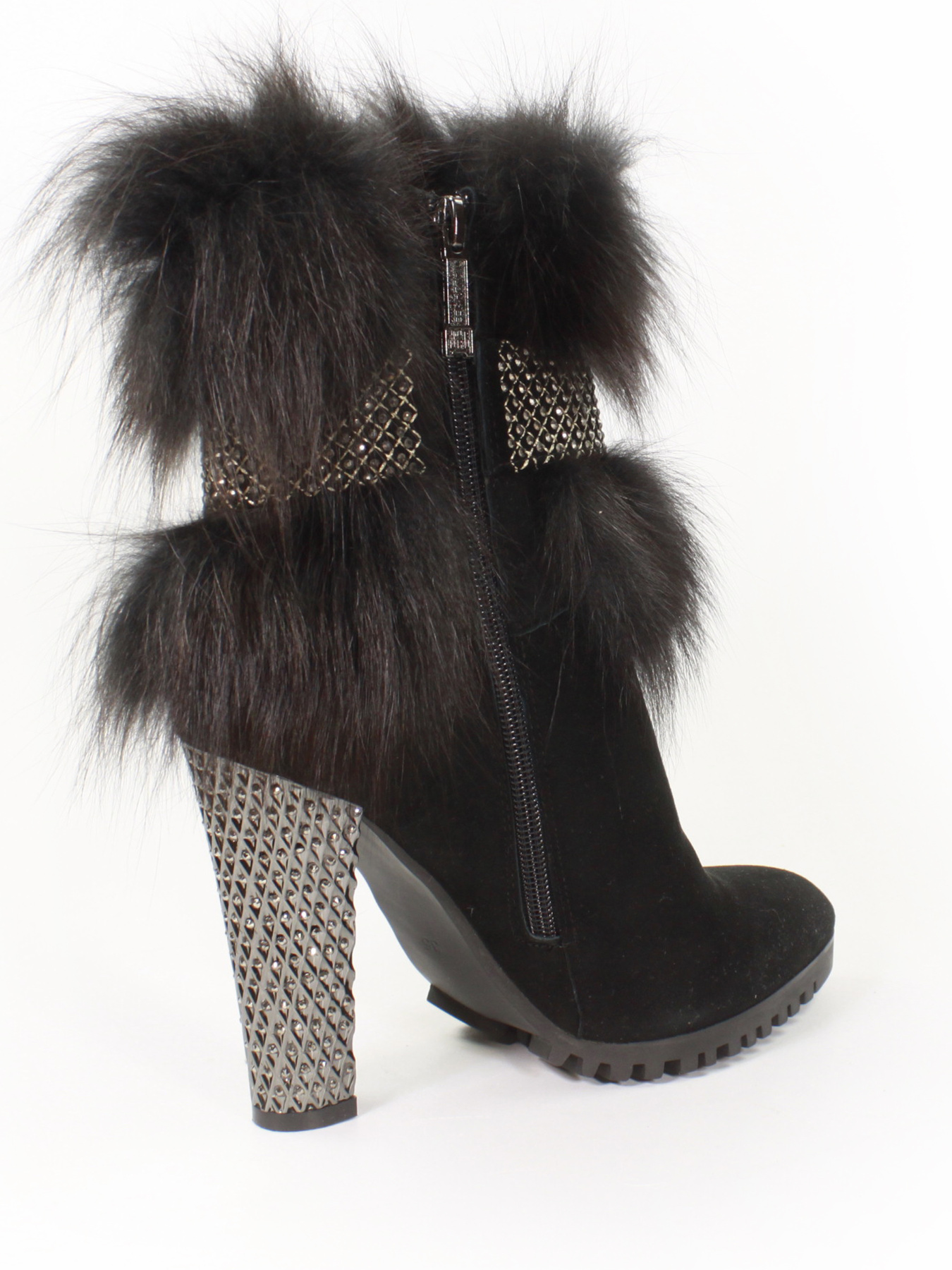 Зимние замшевые ботинки модель 2021-2-6FM Фото