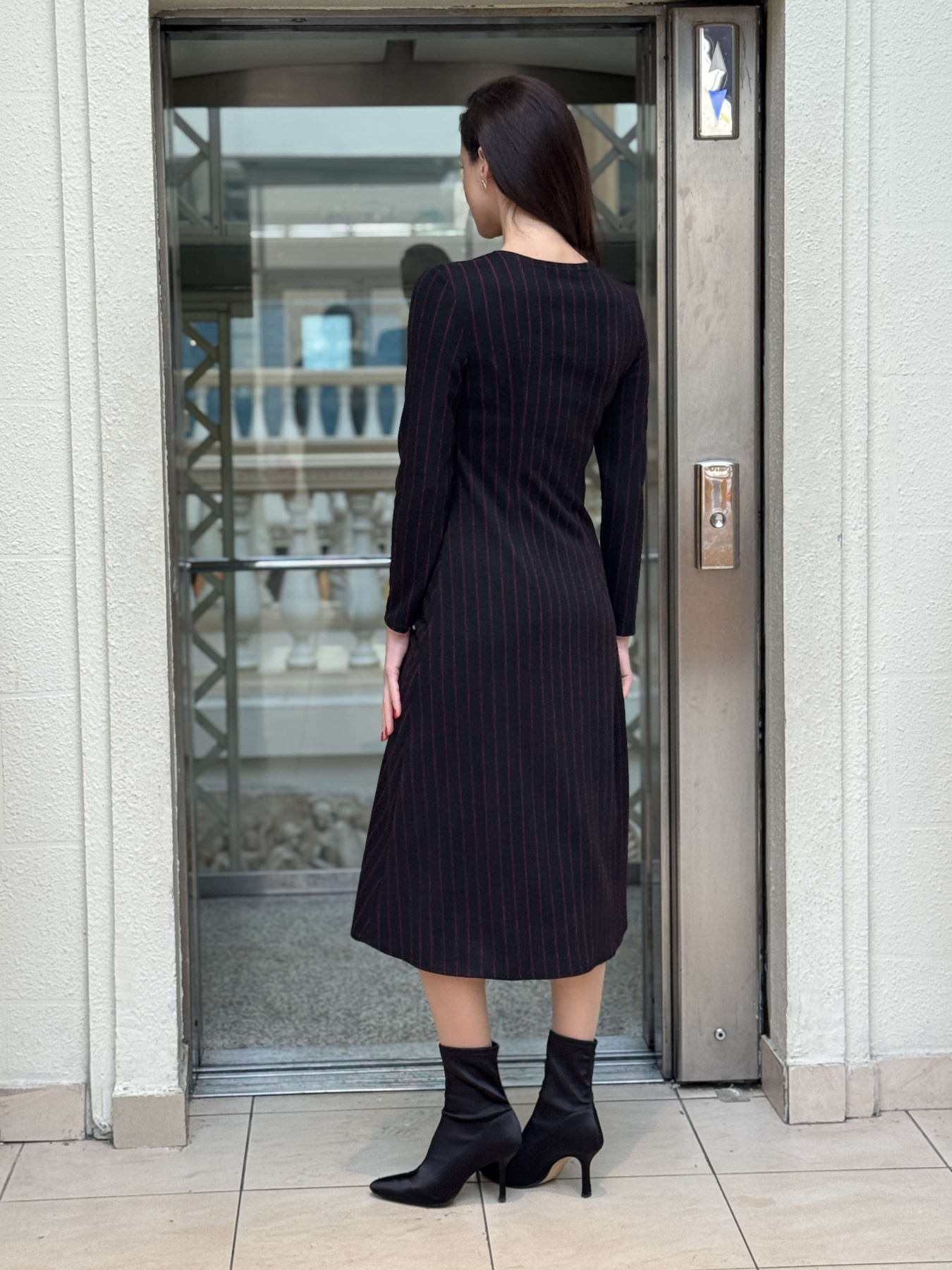 Платье миди CAT ORANGE модель 5831 Фото