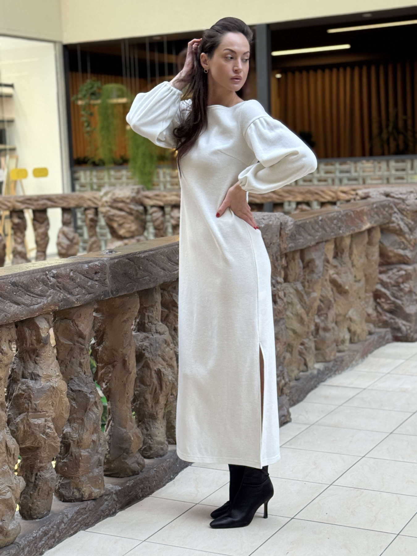 Біла трикотажна сукня максі з глибокими розрізами 5832 модель 5832 Фото