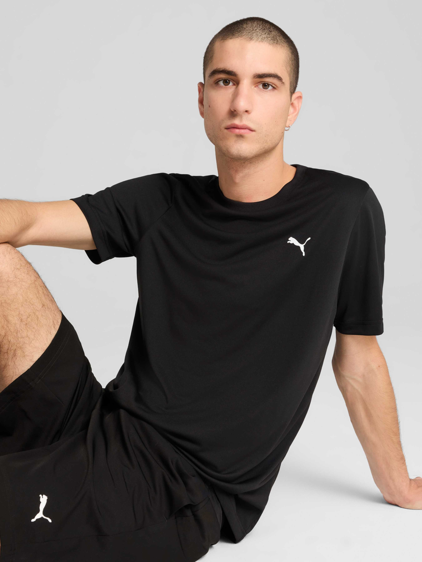 Футболка PUMA Ess Small Logo Poly Tee модель 682542 Фото