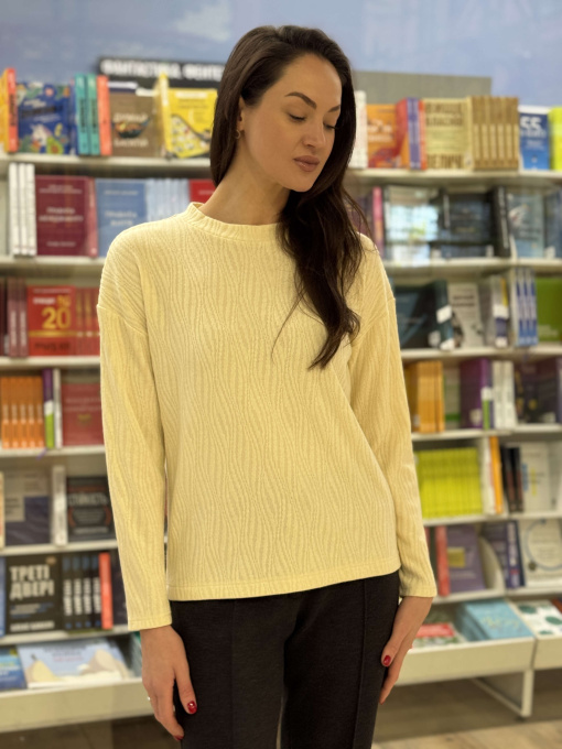 Джемпер цвета айвори из фактурного трикотажа 1349 модель 1349 Фото