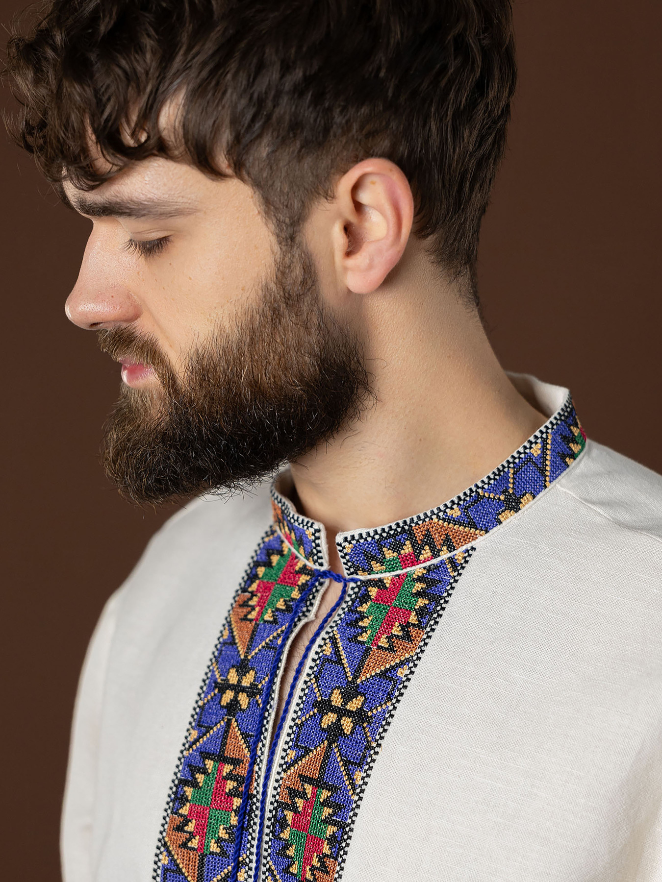 Вишиванка чоловіча модель 533-25-00 Вишиванка чоловіча модель 533-25-00 Фото